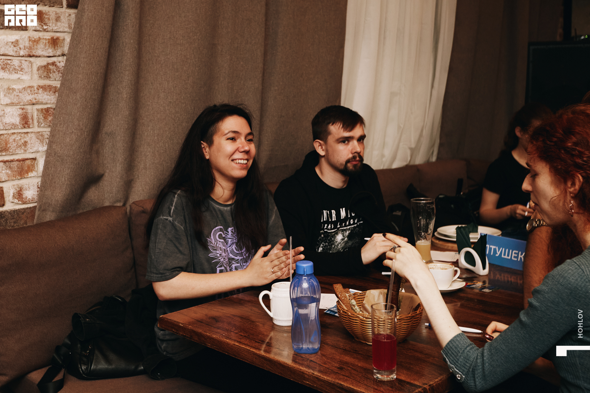 22-06-18 18-23-23.jpg