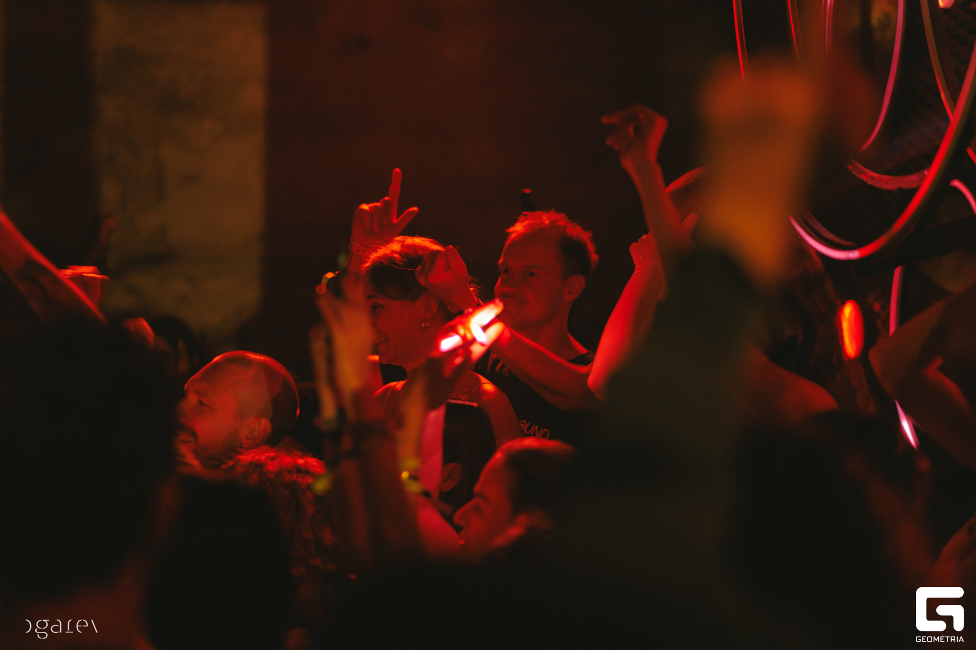 OUTLINE 2024-427-256.jpg