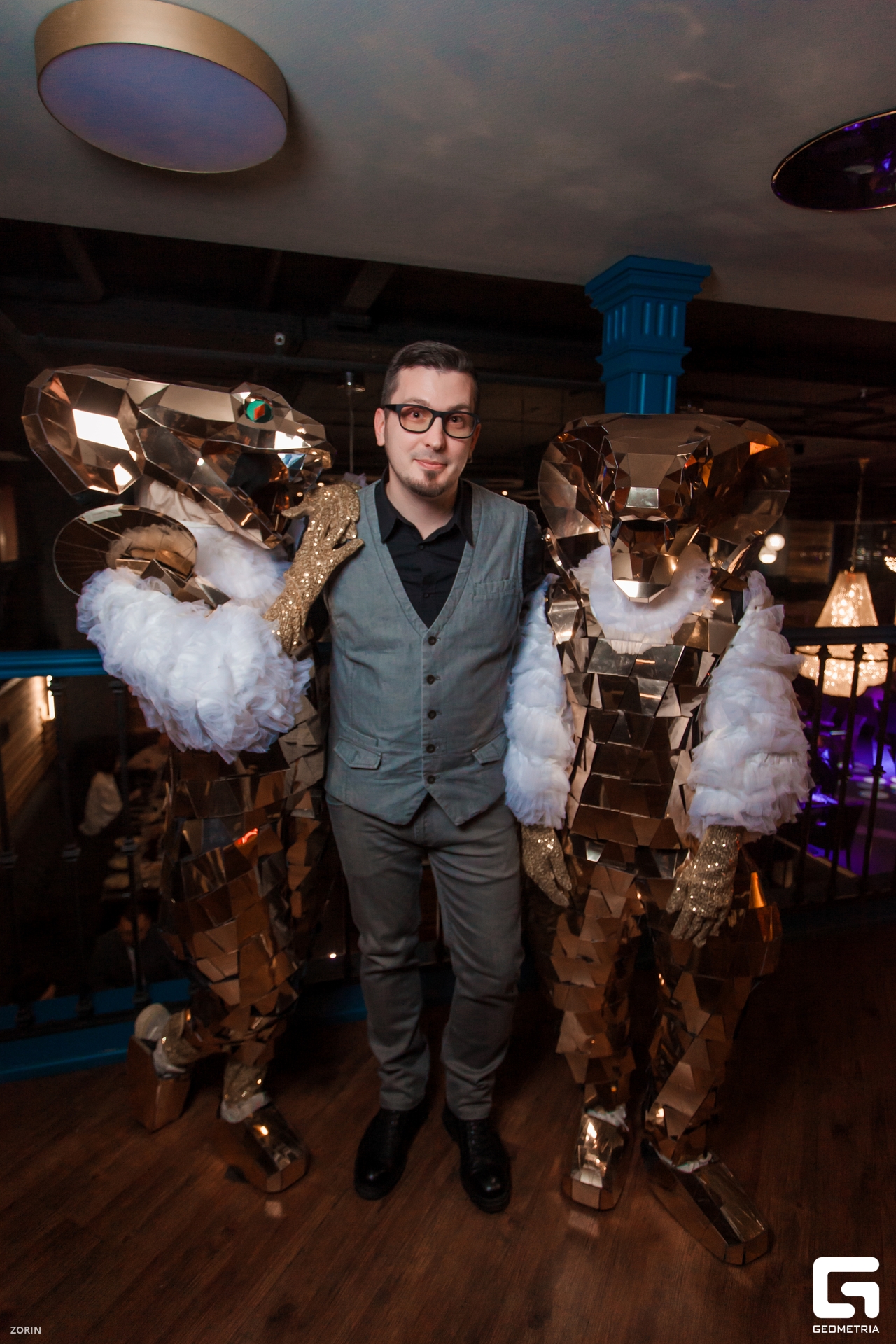 011-19-21-09-28-12-24- Zorin.jpg