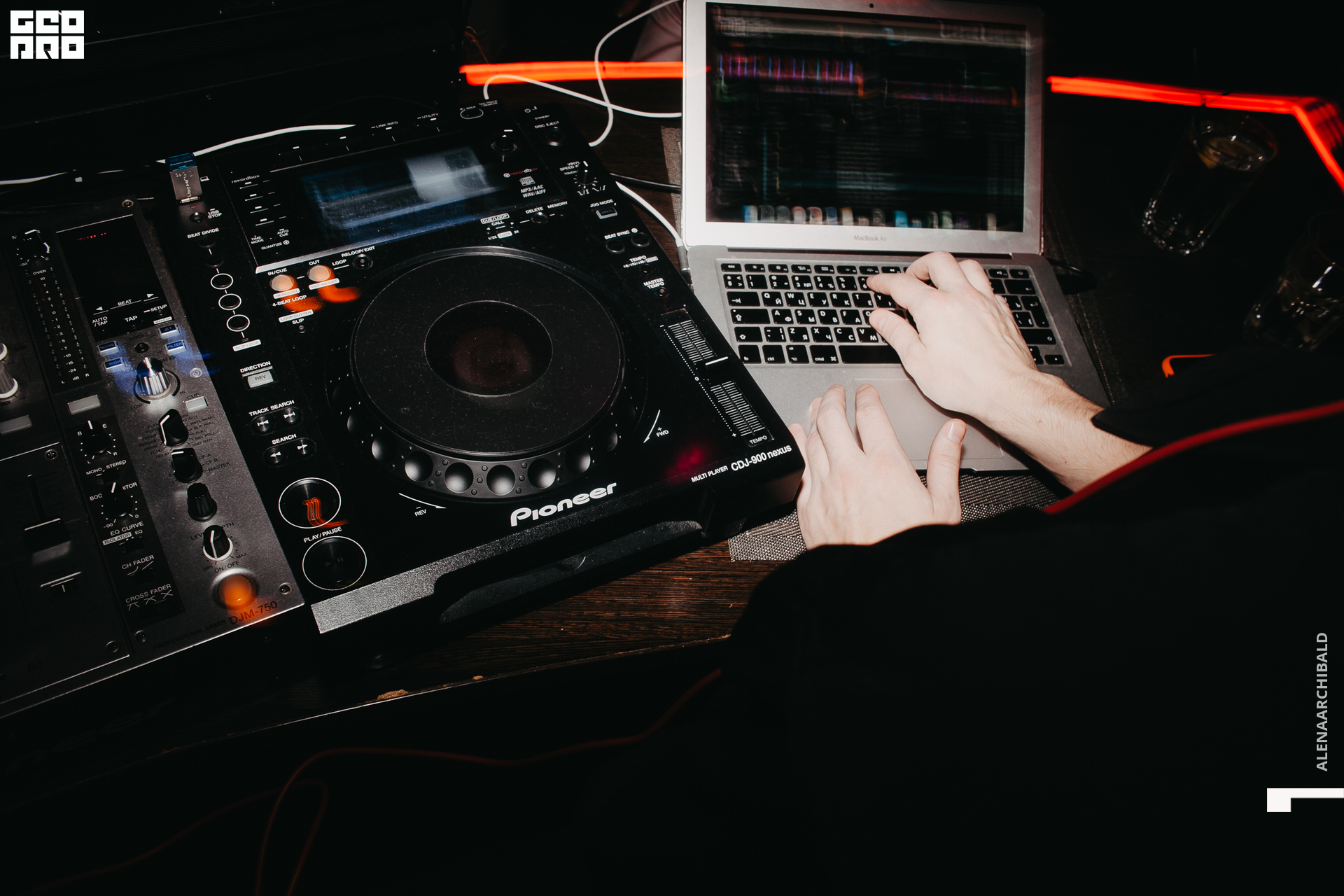 2021-04-10 00-46-23_alenaarchibald_097.JPG