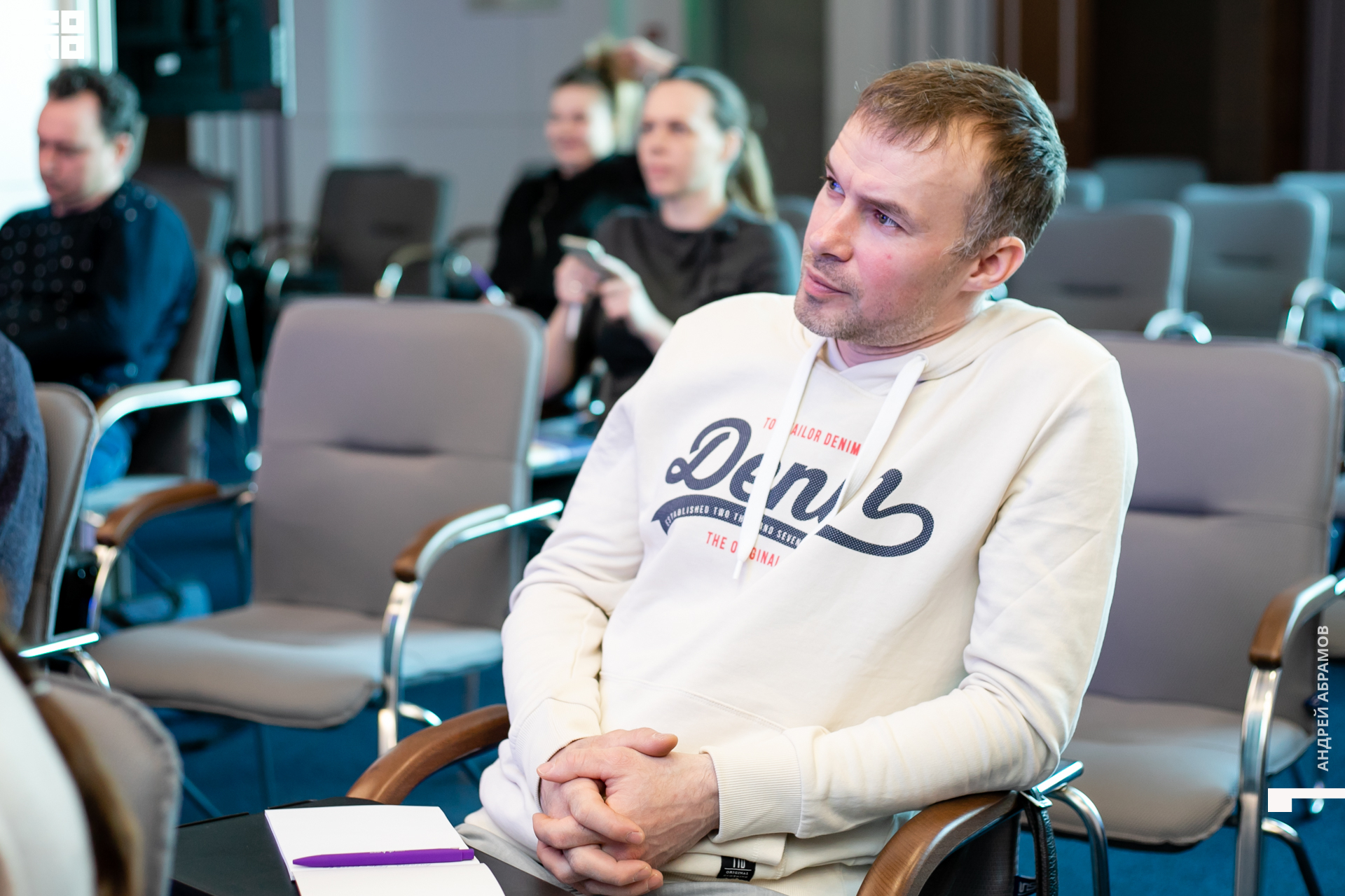 210405_Andrew Abramov0029.jpg