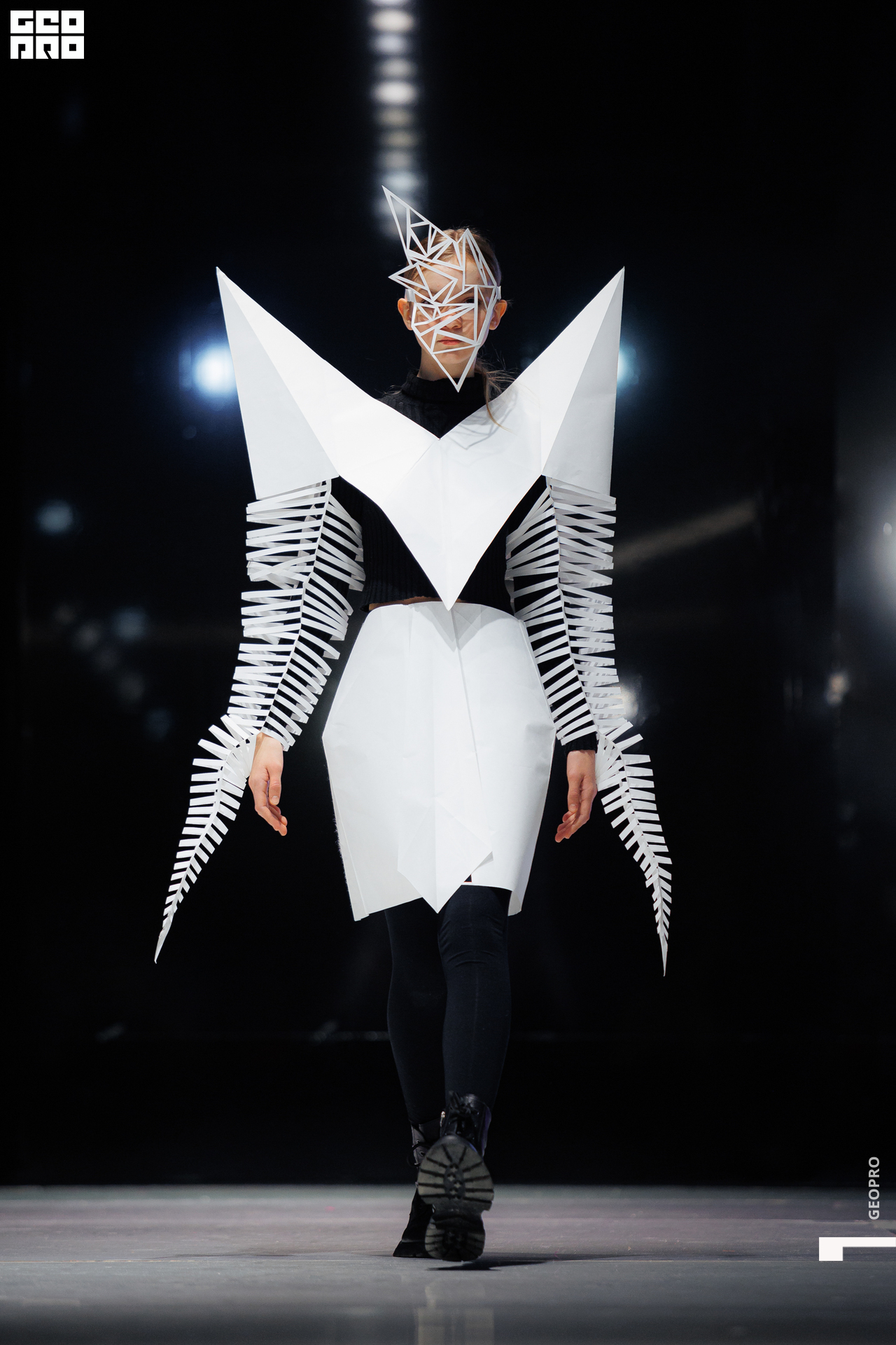 302-20221110-36-Mikhailov - 2560.jpg