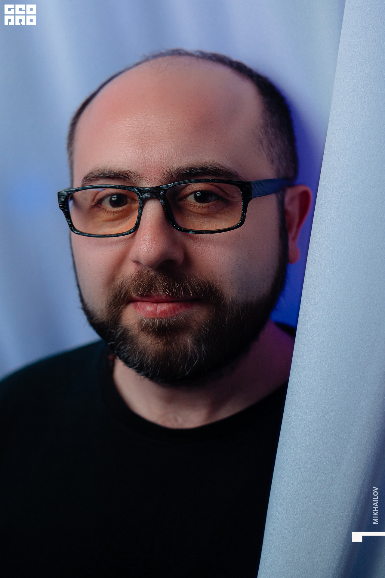 005-11-04-2021-01-24-We are - Mikhailov - 2560.jpg