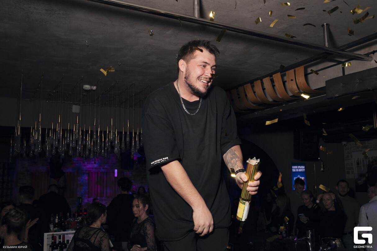СУББОТА В BESTUZHEV BAR 21