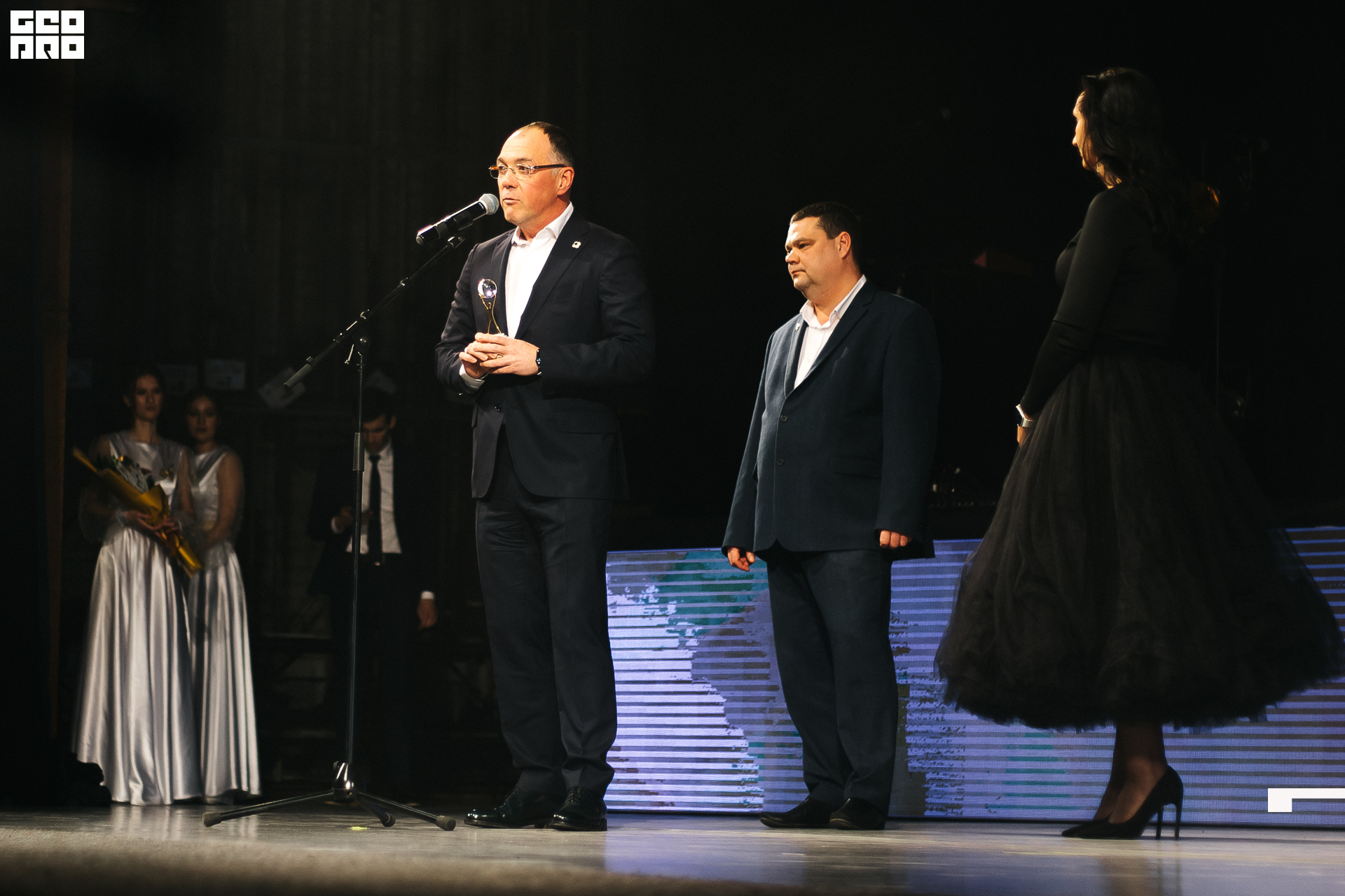 271_21-12-09 ISAEVA KASHIN SHVETS.jpg