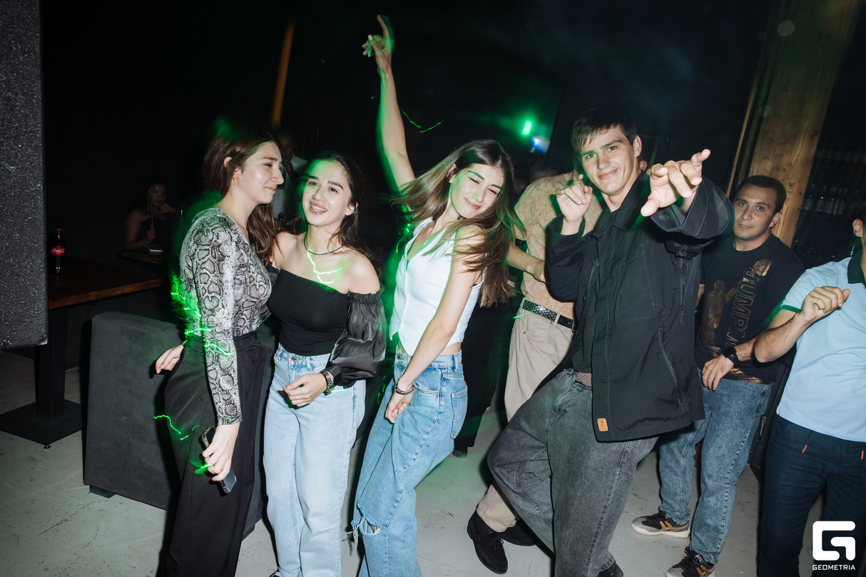 Smog hookah bar party! 12
