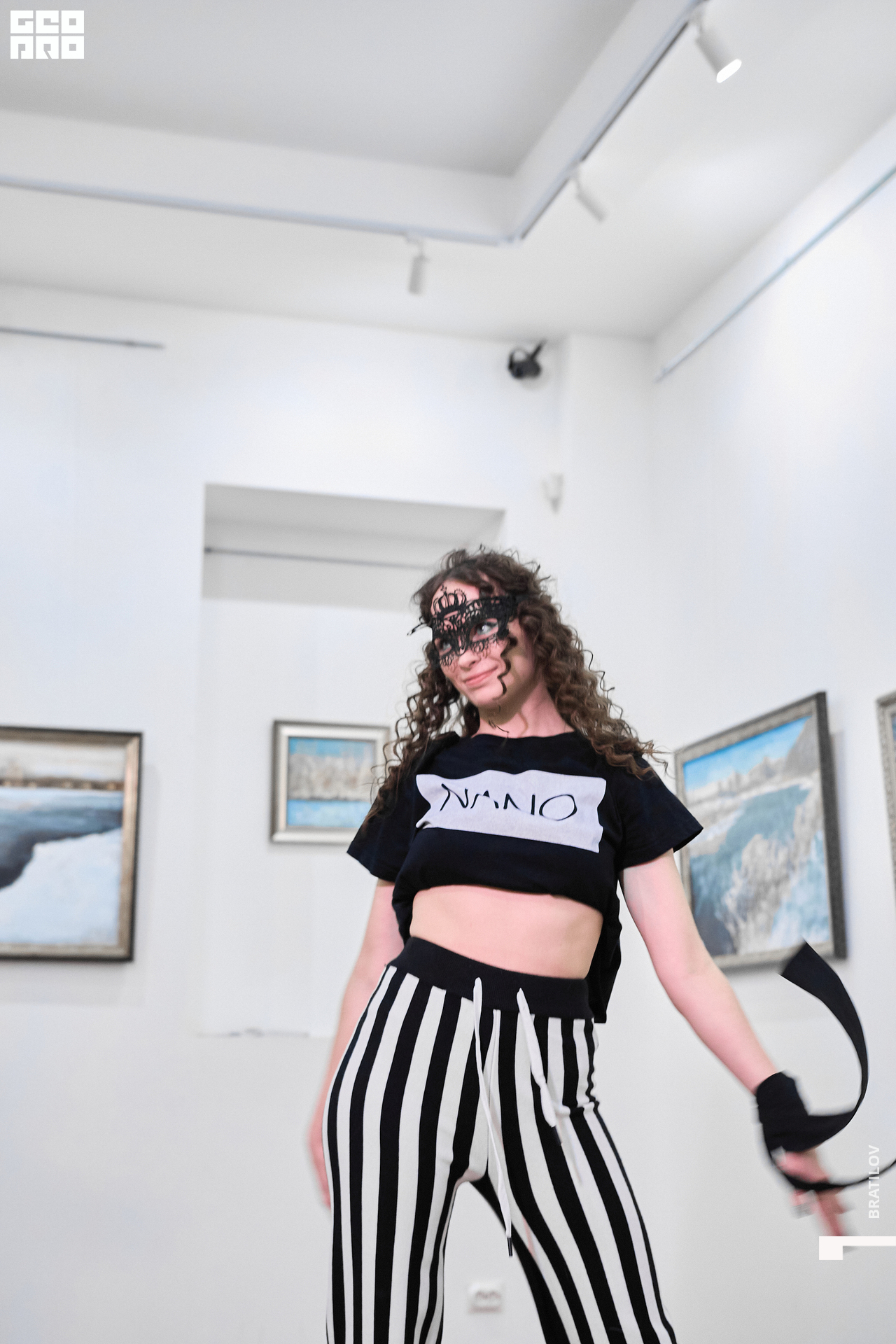 00102 - 2022-12-16 20.30.54 - Bratilov.jpg