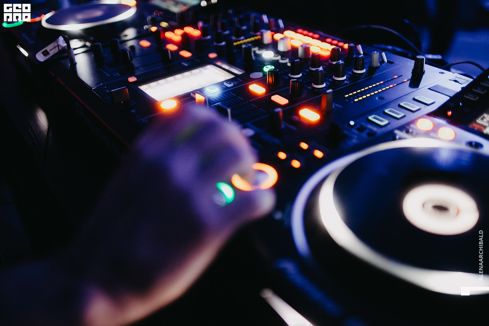 2022-05-21 00-29-50_alenaarchibald005.jpg