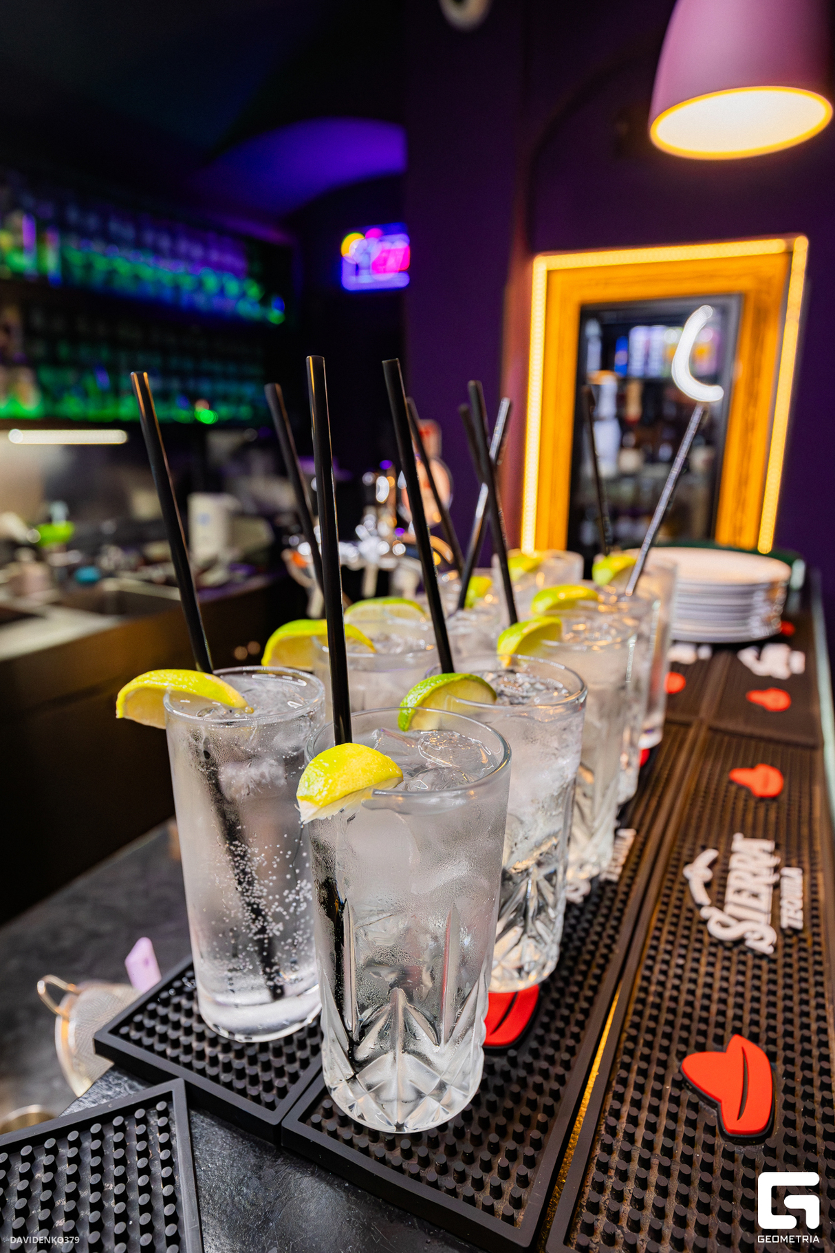 Saturday chill at Simply 33 Grill & Cinema, Karaoke Club 13
