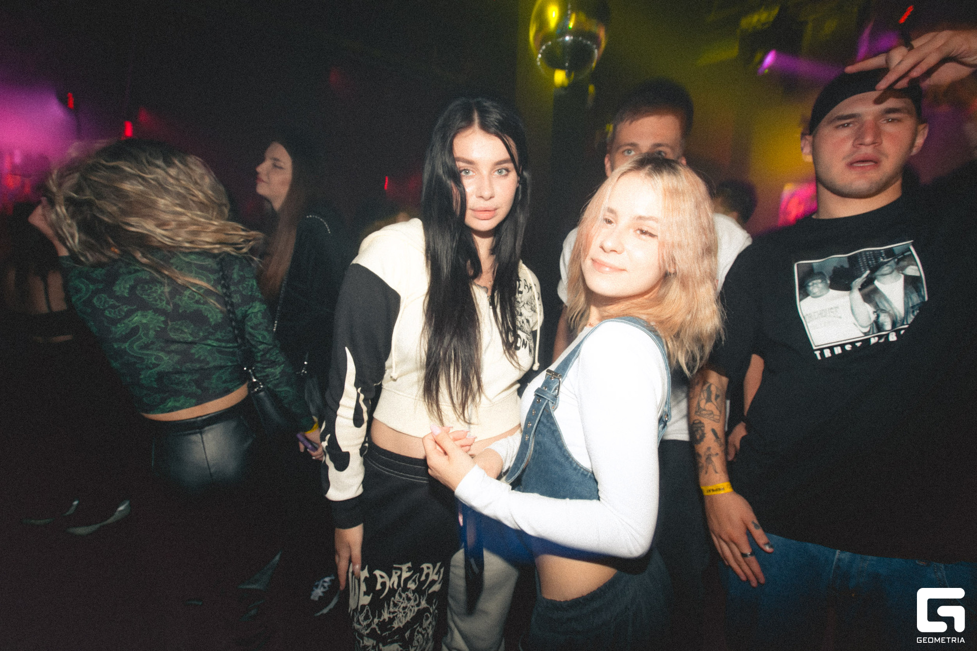 056 Repeat 21.10.jpg