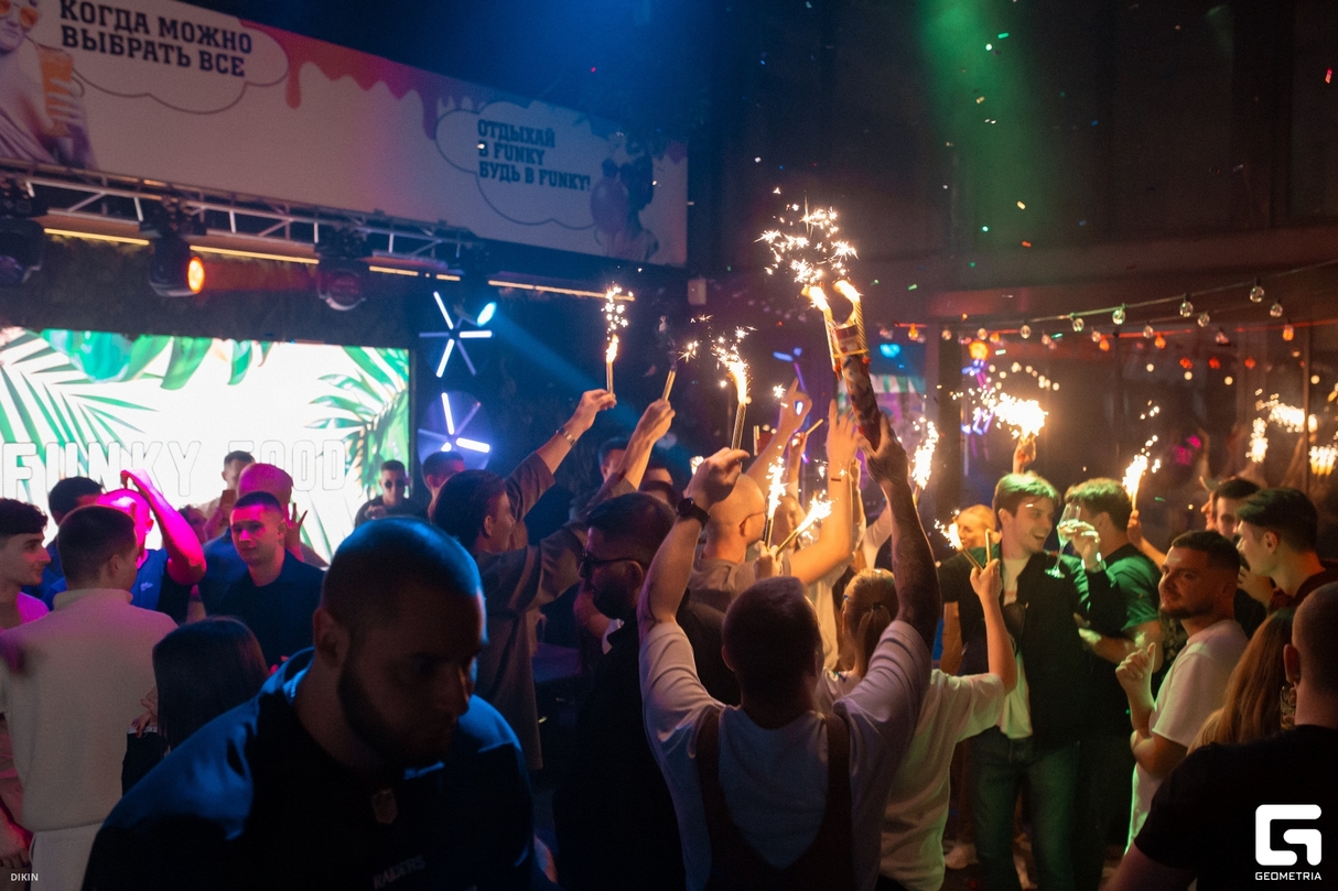 Saturday Night 11
