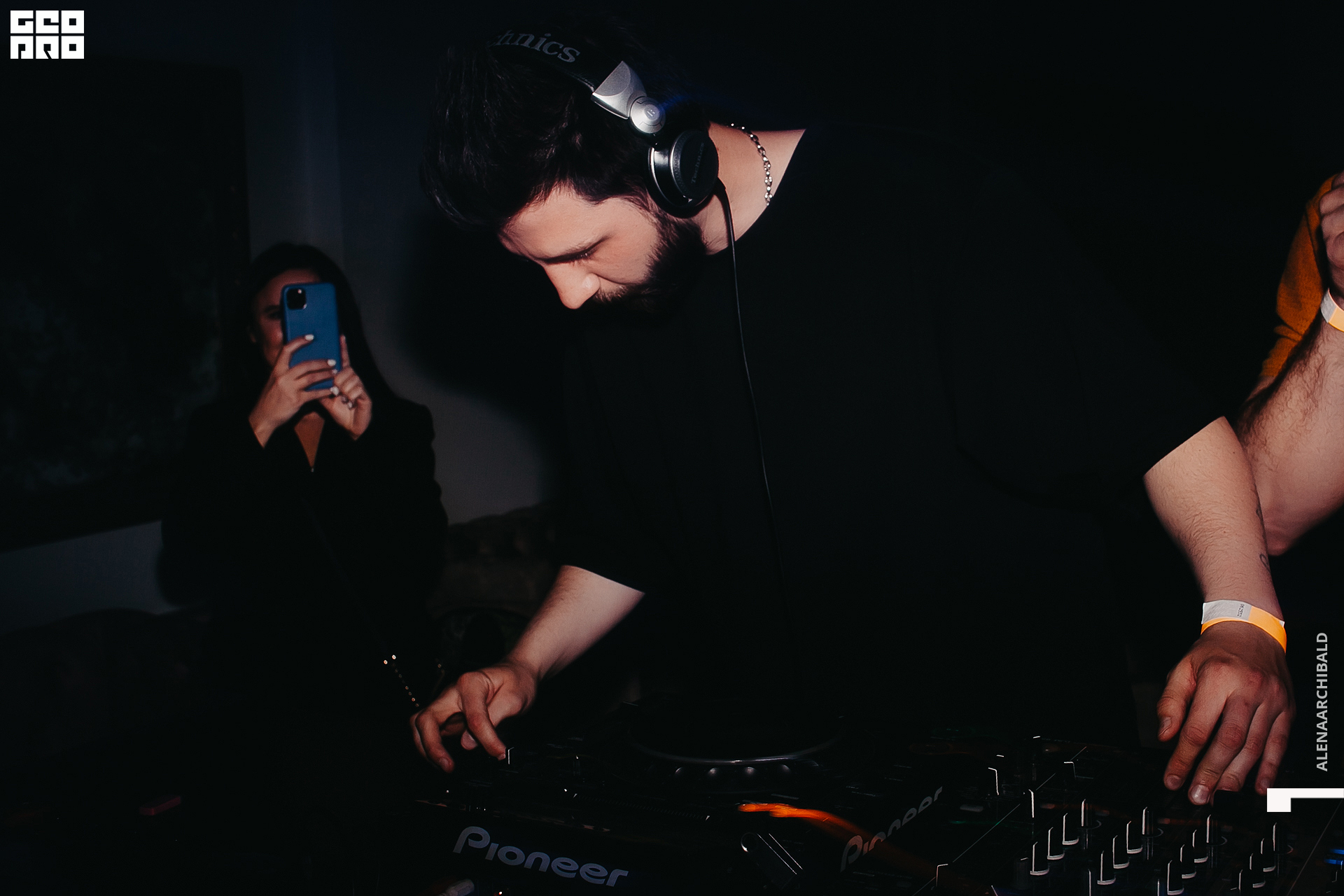 2022-05-07 00-18-10_alenaarchibald027.jpg