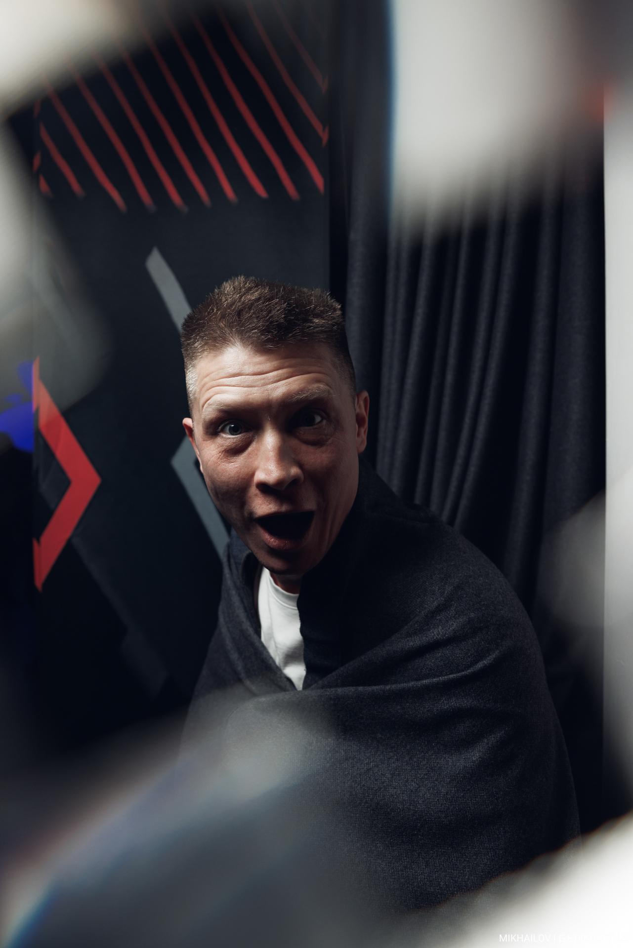 027-190425-0942 mikhailov-weblogo.jpg