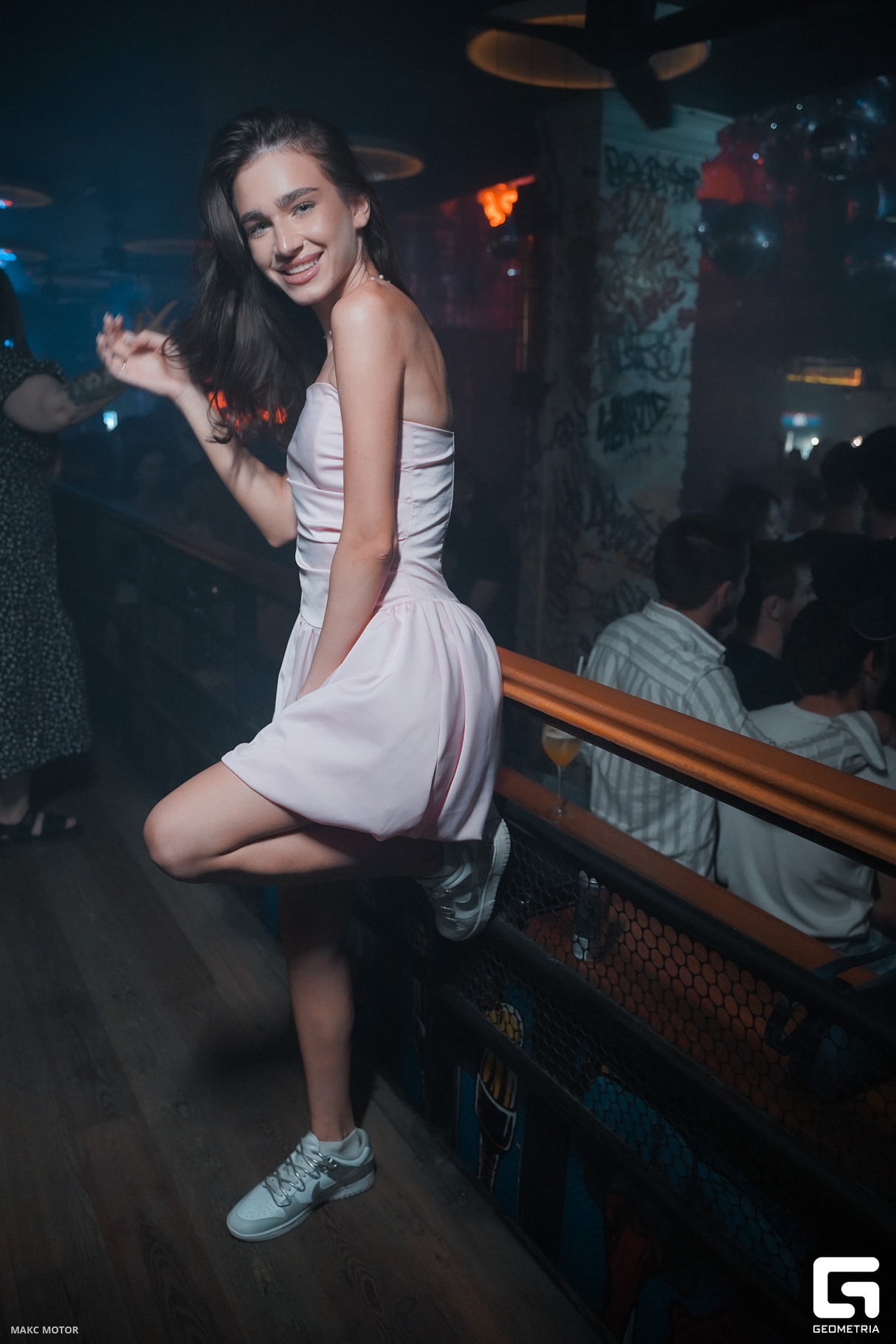 FUNKY PARTY 12