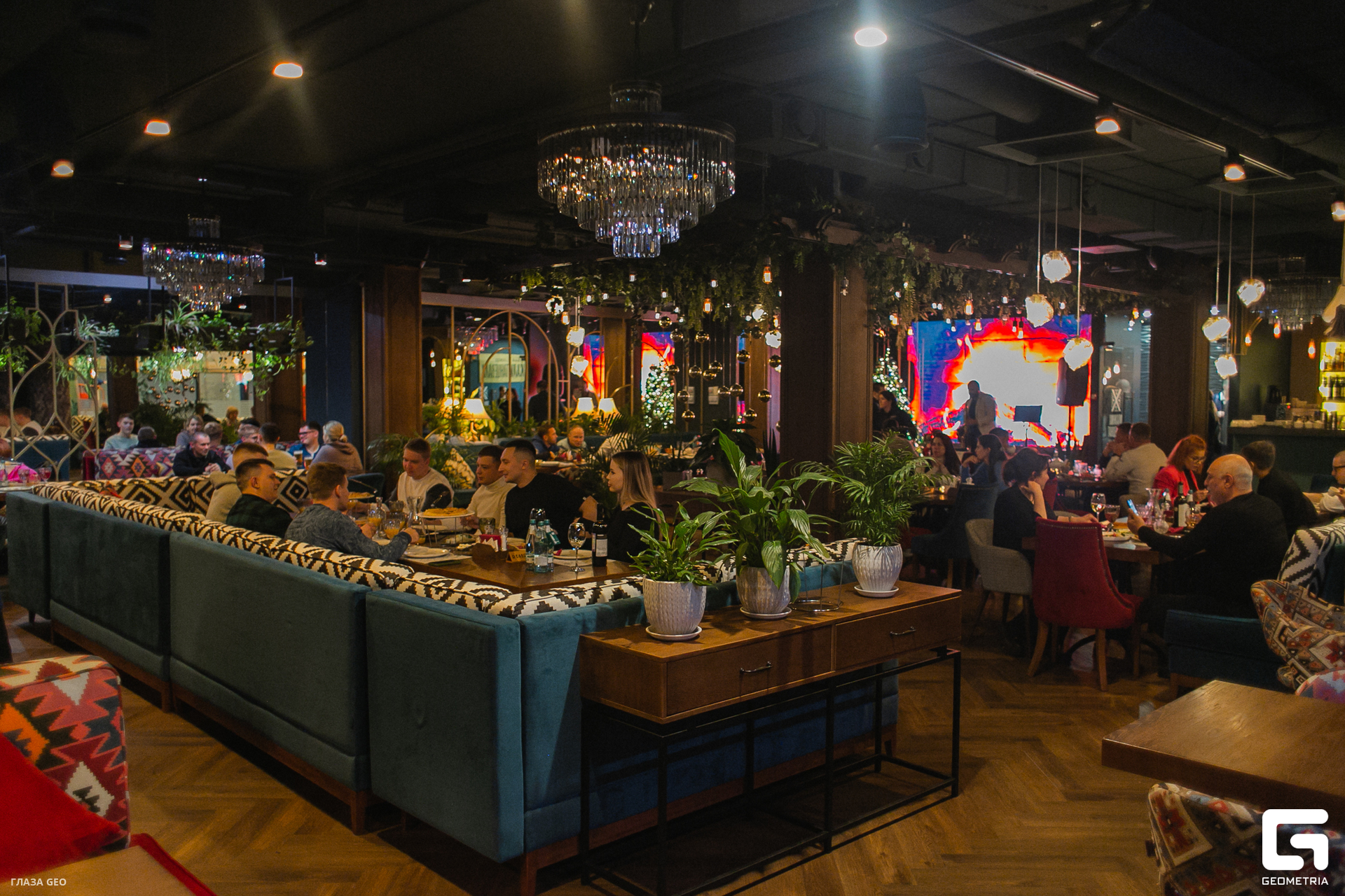 009танцевали хинкали 23.12.jpg