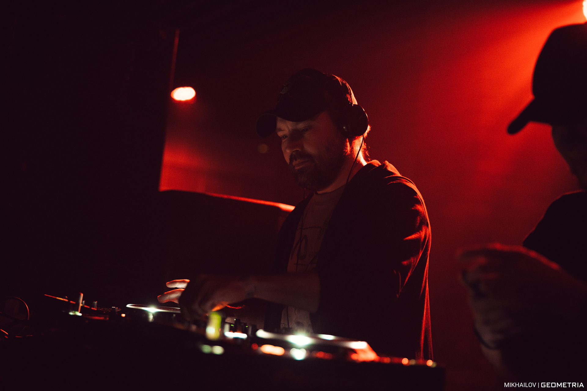 009-050425-1606 mikhailov-web.jpg