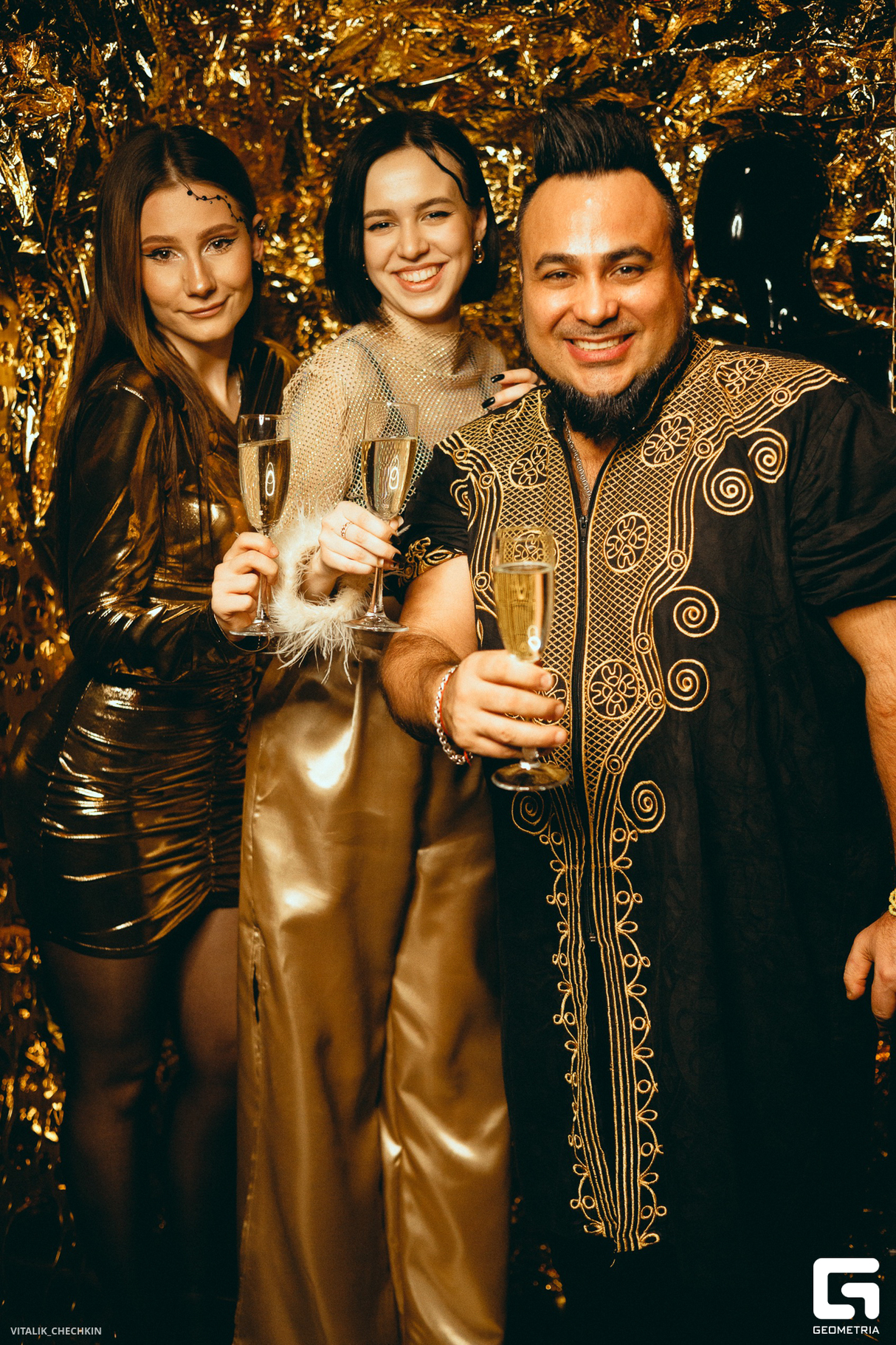 NIGHT OF GOLD в ЧАЙКЕ на Пляже 18