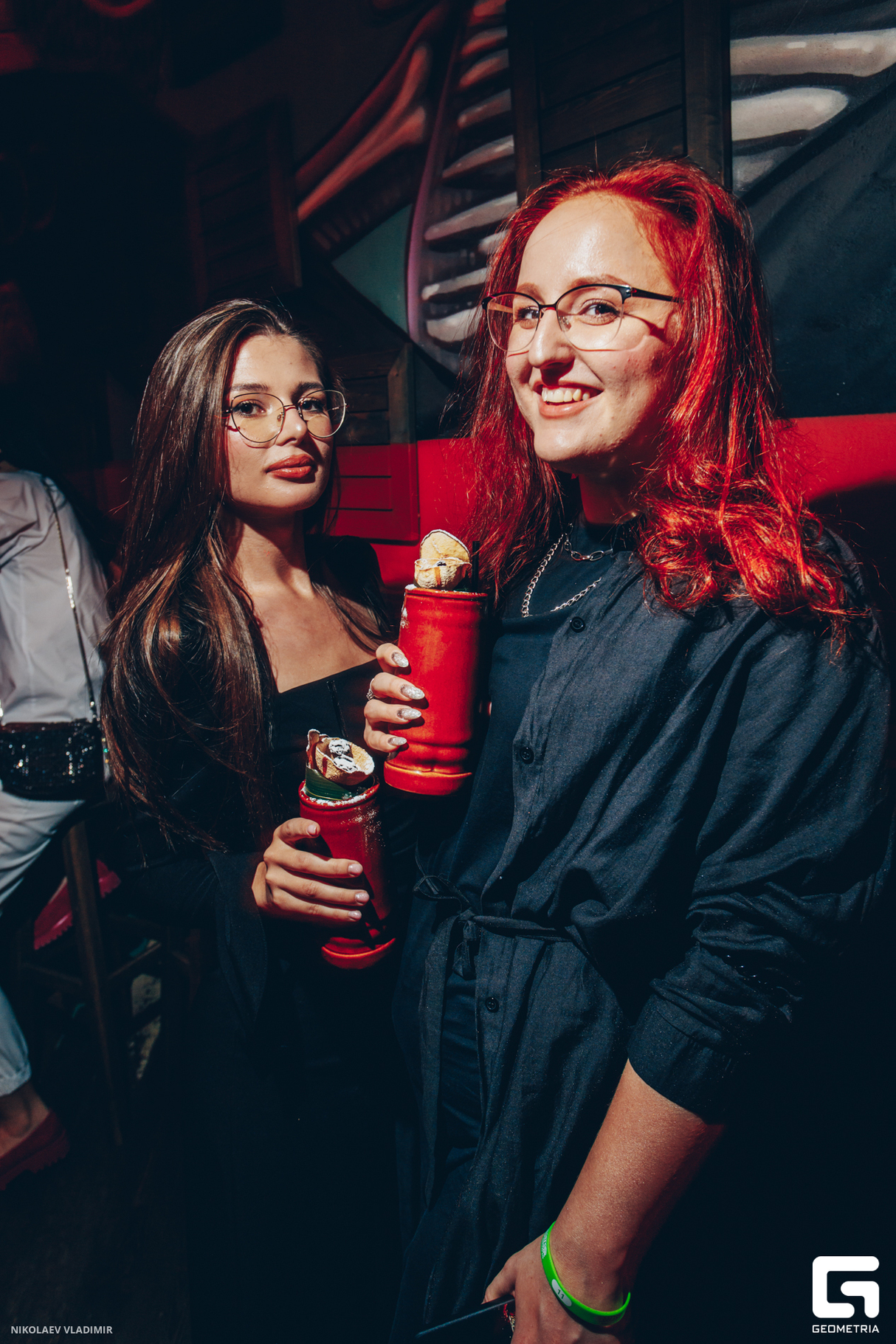 FIESTA DE CHICAS 12