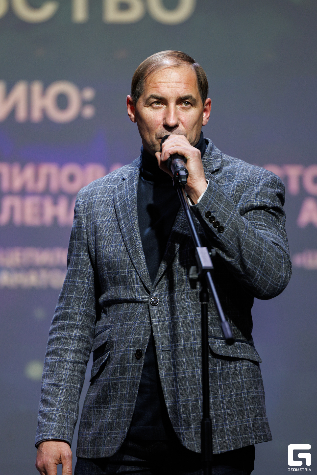 205-181024-1730 Комерсант-Михайлов.jpg