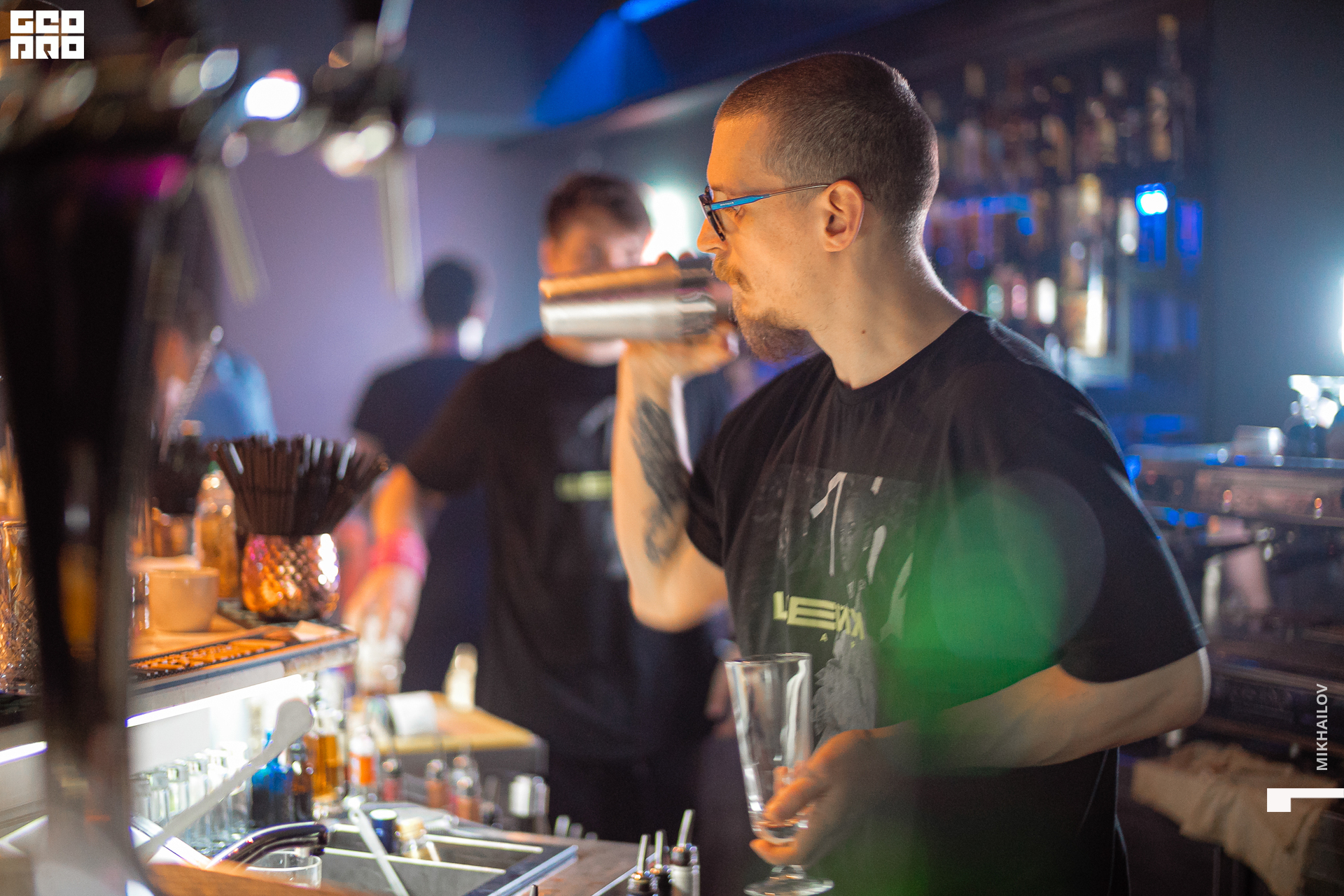 027-11-04-2021-03-17-Shake - Mikhailov - 2560.jpg