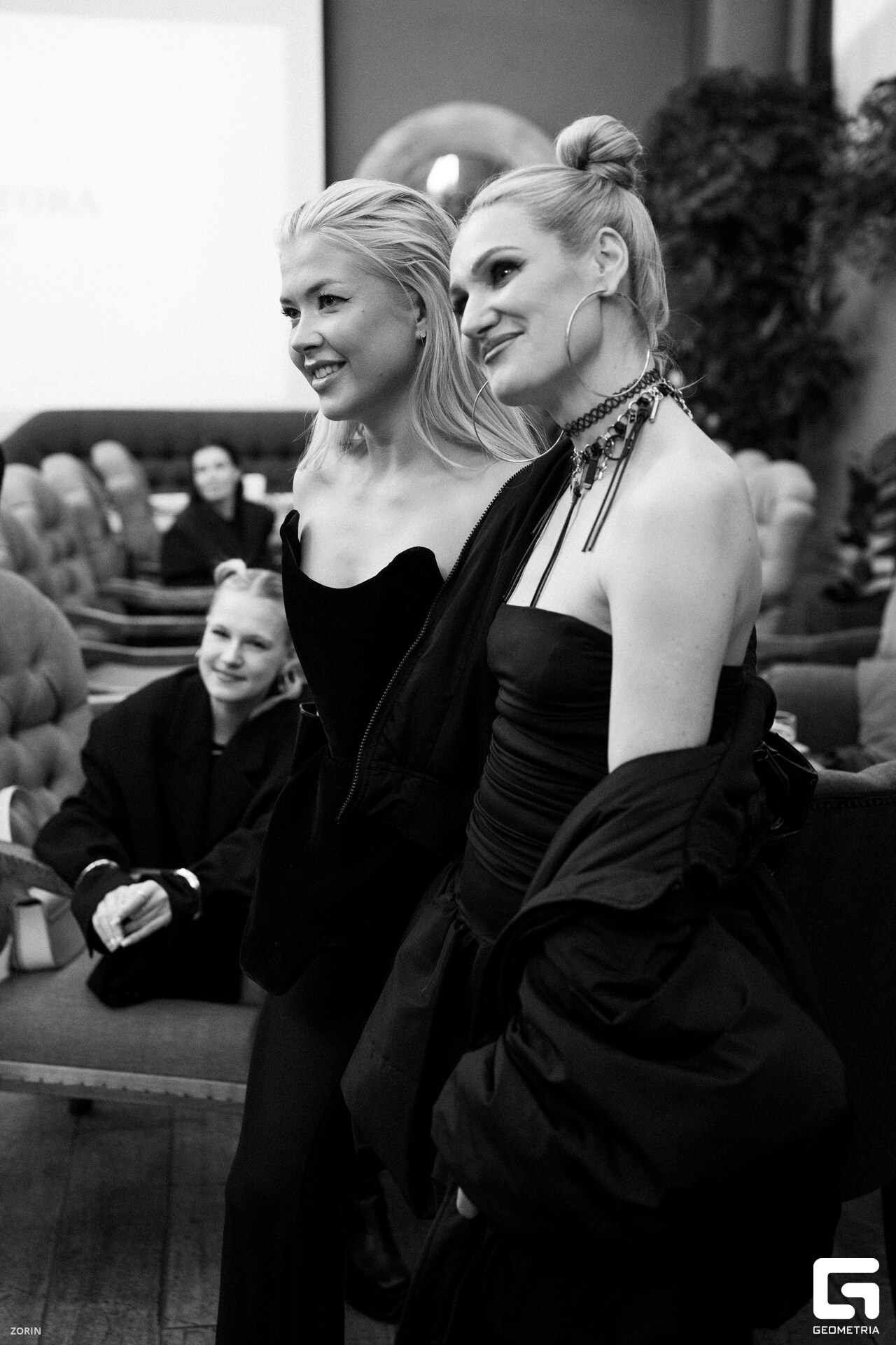 225-20-17-56-25-05-25- Zorin_resized.jpg