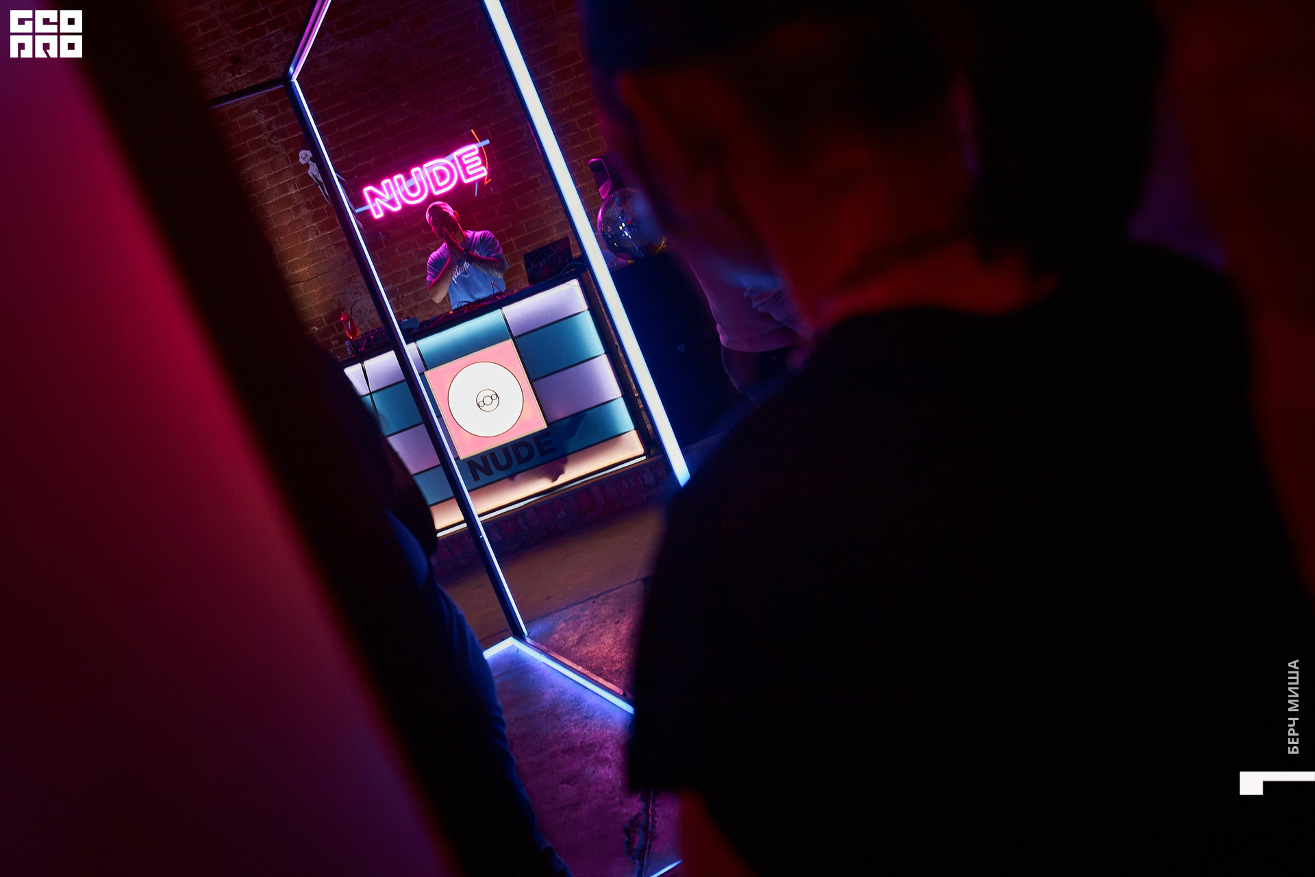 @misha.byorch 0055.jpg