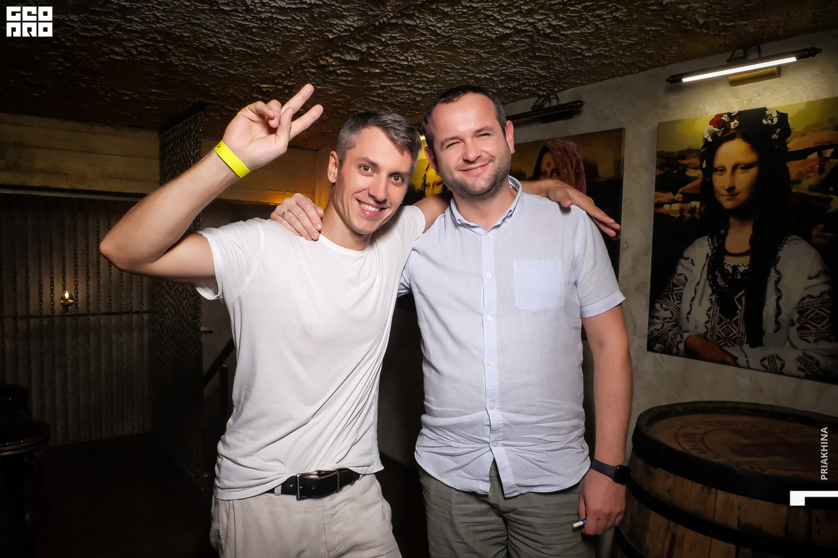 Saturday party 17