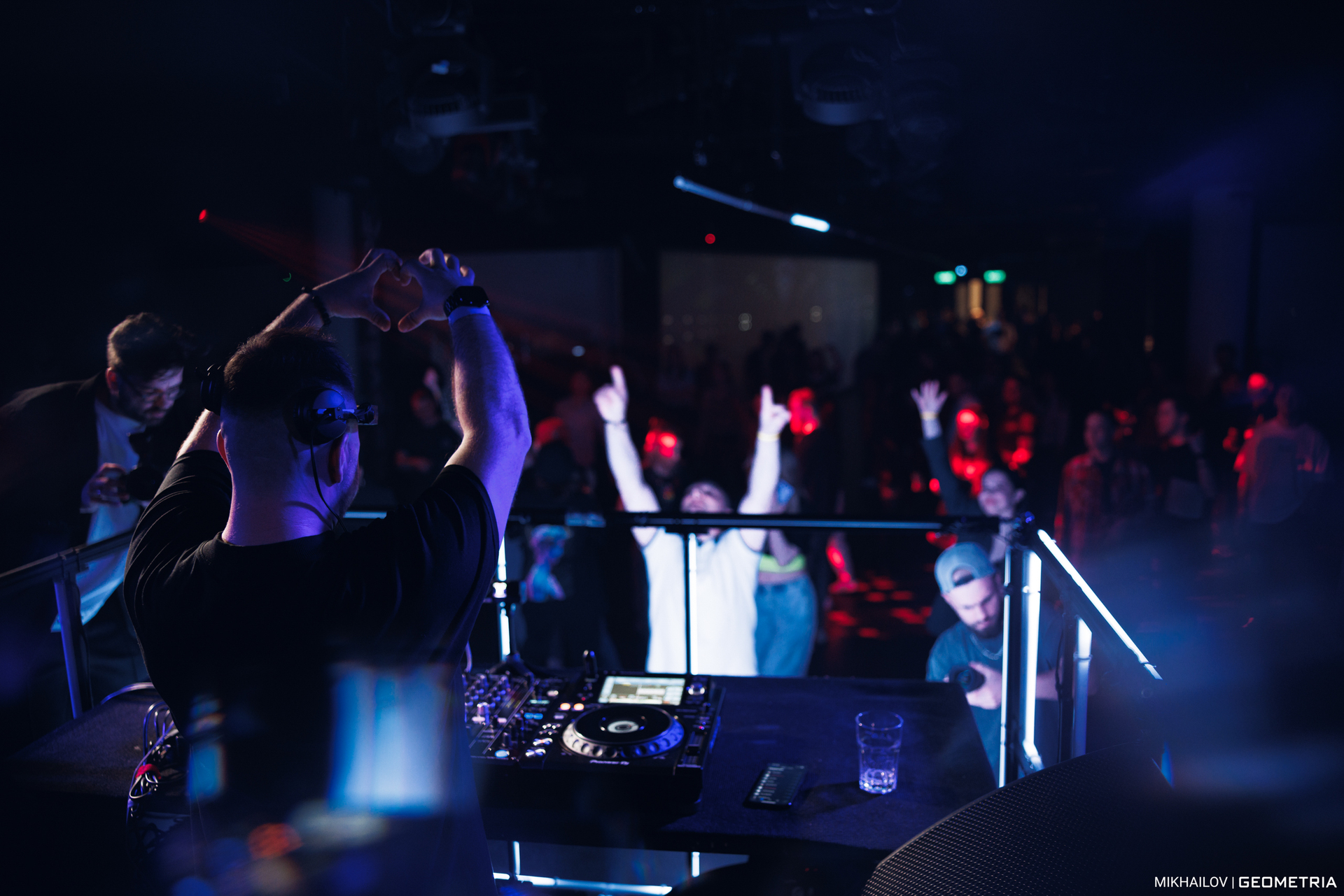 012-190425-1824 mikhailov-weblogo.jpg