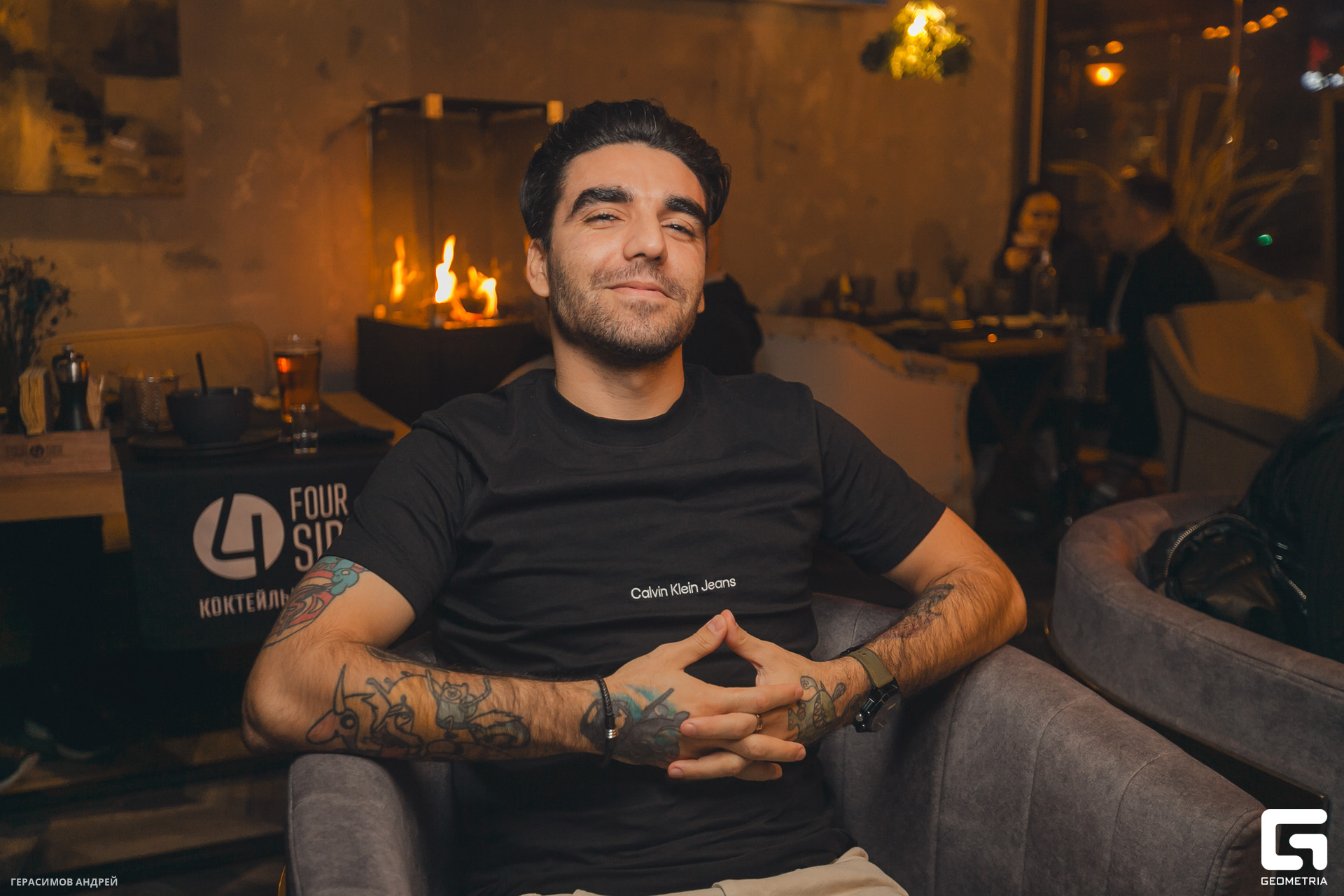 040 Four4side 24.11.jpg