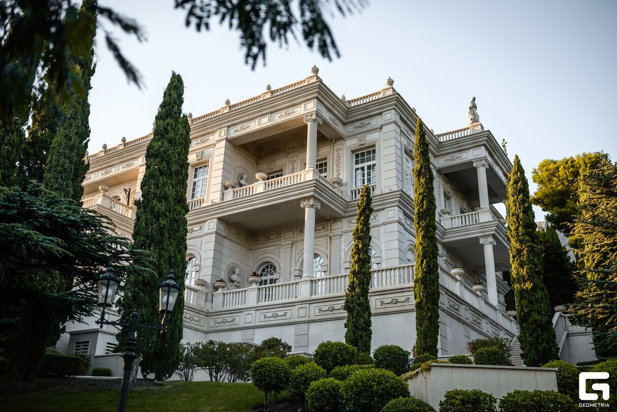 ГАСТРОУЖИН «В ГОСТЯХ У ЧЕХОВА» в Крымский Бриз Hotel & Villas 18
