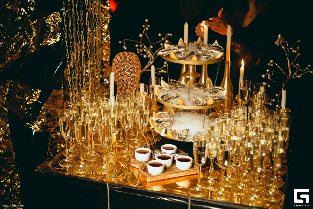 NIGHT OF GOLD в ЧАЙКЕ на Пляже 25