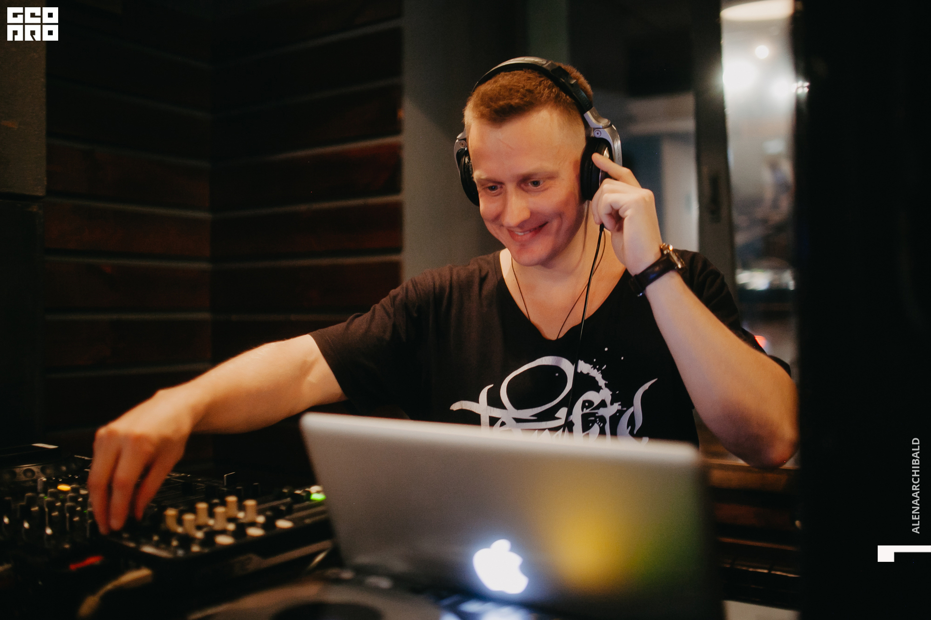 2022-09-24 20-00-45_alenaarchibald044.jpg