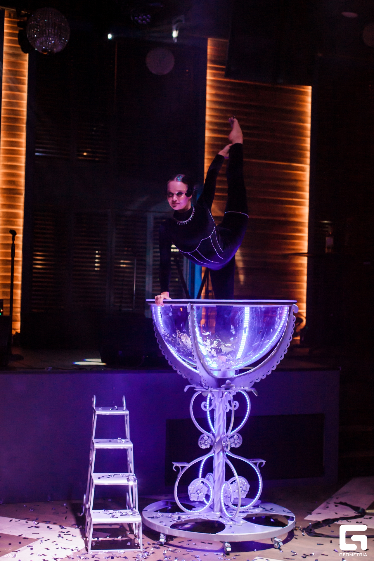 050-20-10-22-29-12-24- Zorin.jpg