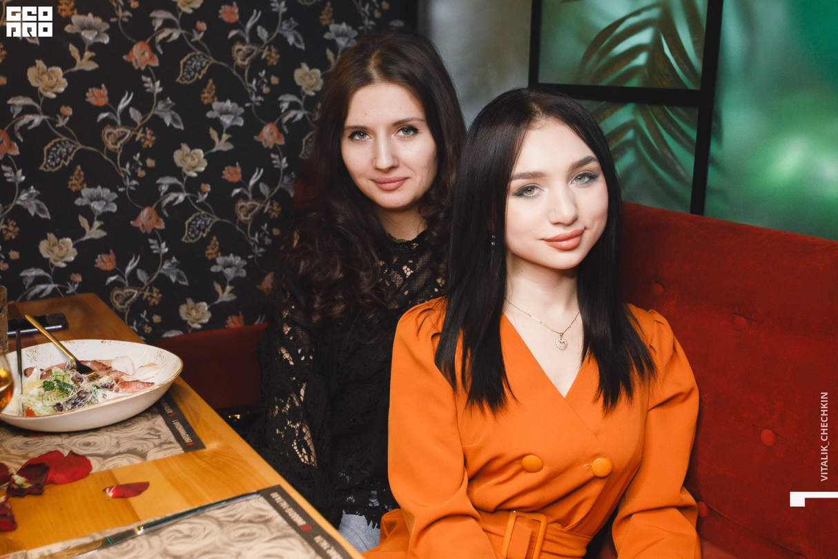 8 марта в  BNB BOYS BAR 15