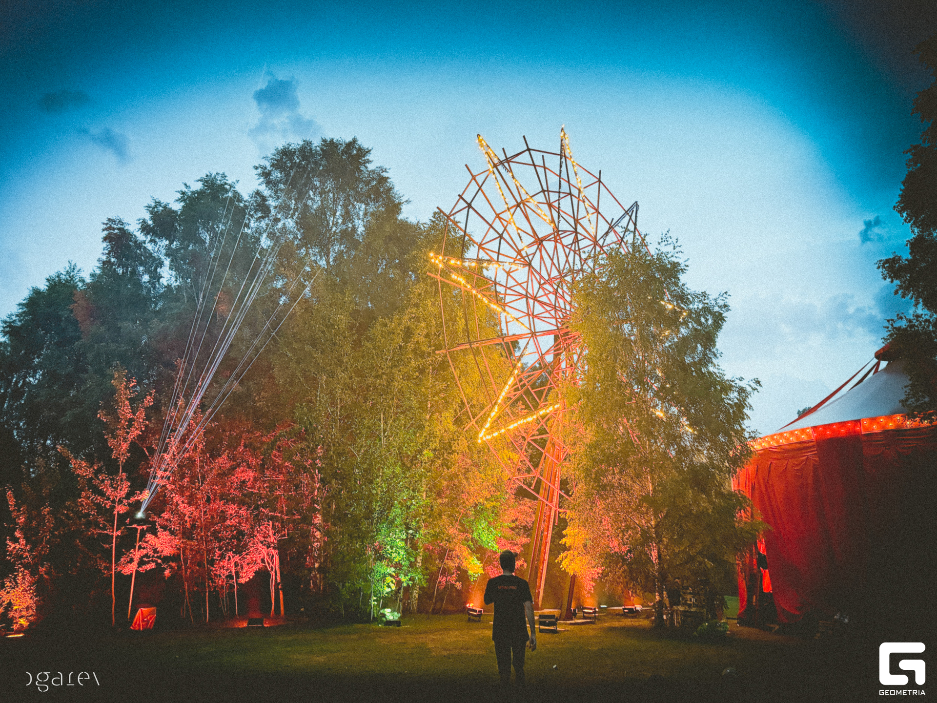 OUTLINE 2025-135.jpg