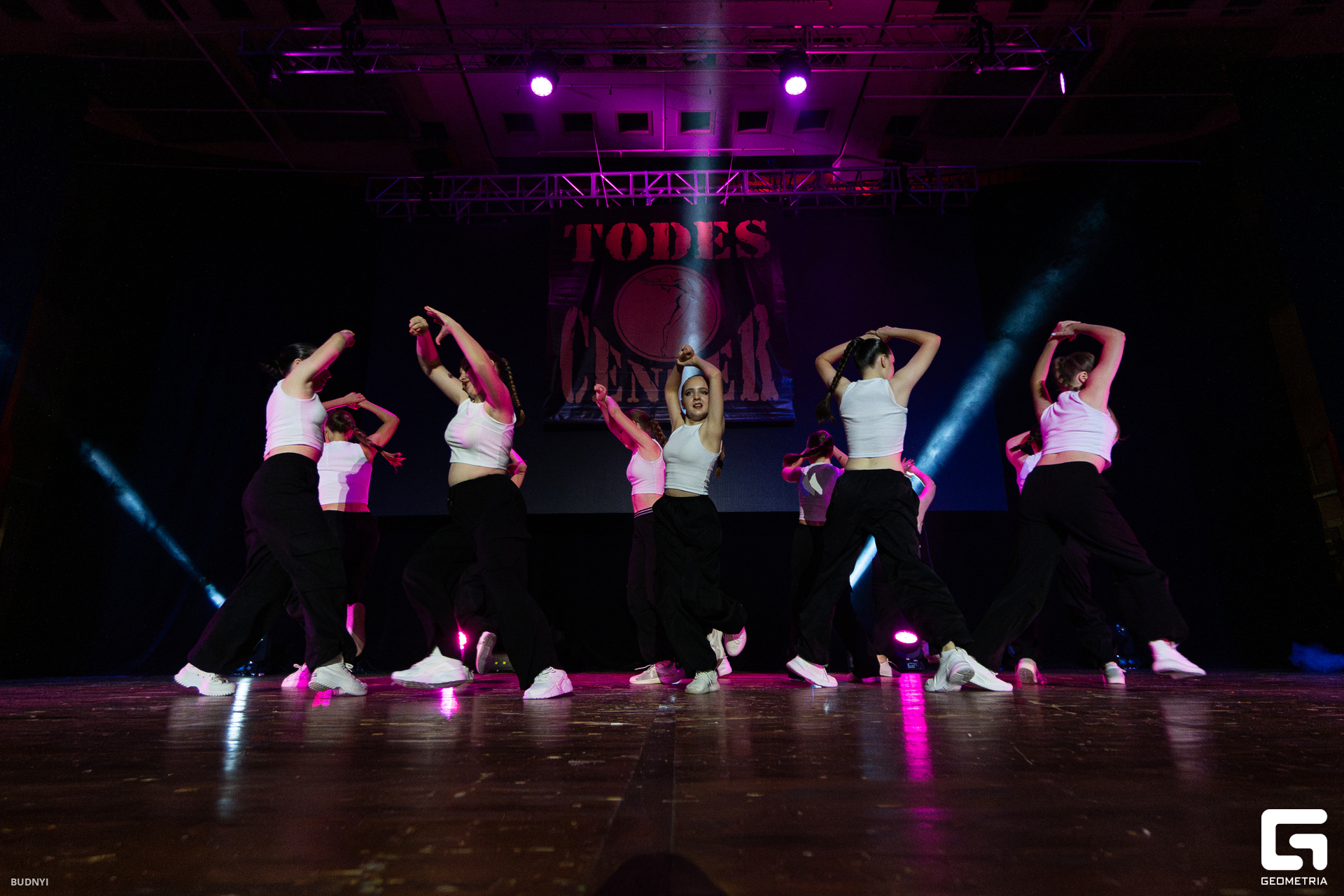 DSC08372-Улучшено-Ум. шума.jpg