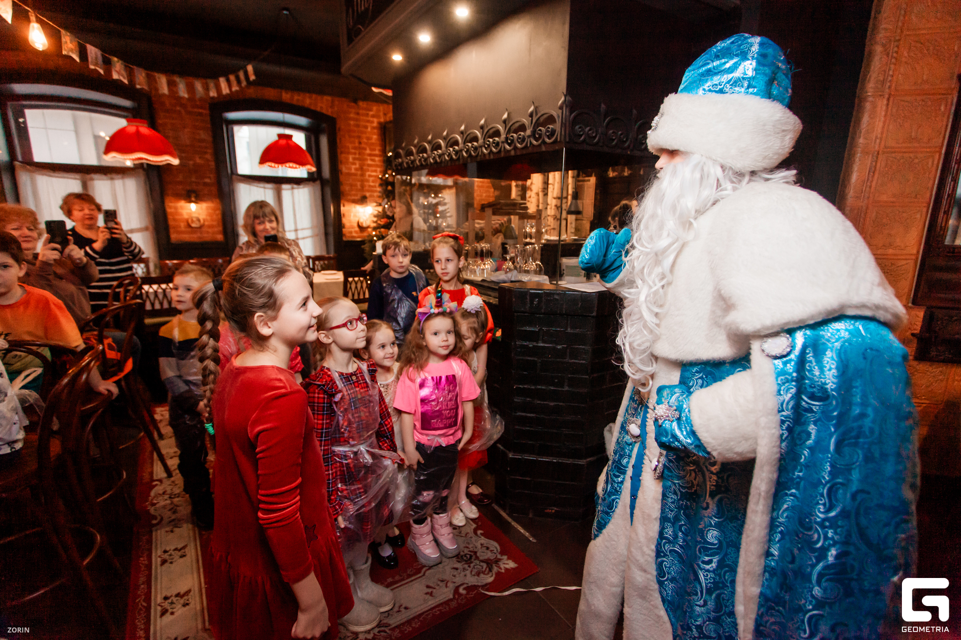 034-13-58-06-03-01-25- Zorin.jpg