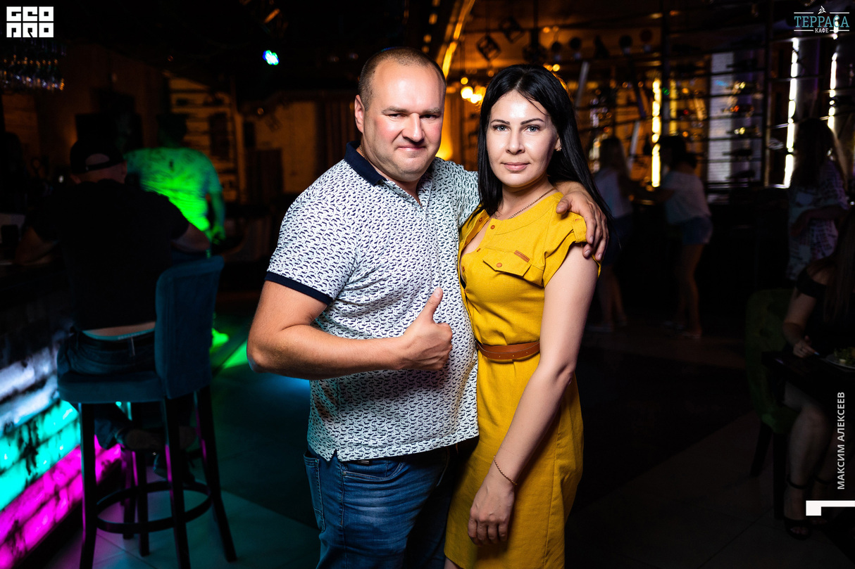 Пятница в кафе Терраса 18