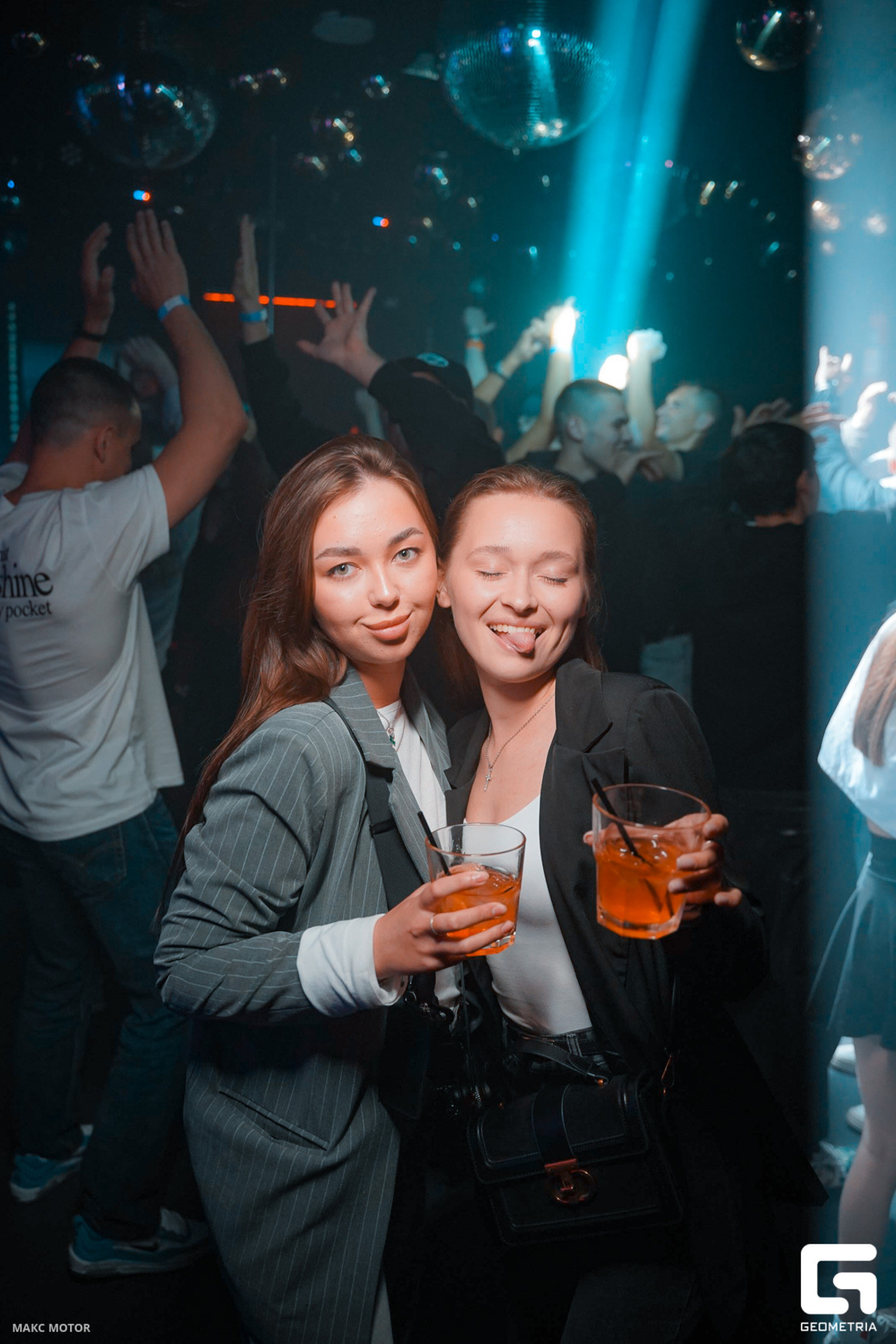 Weekend Party 19