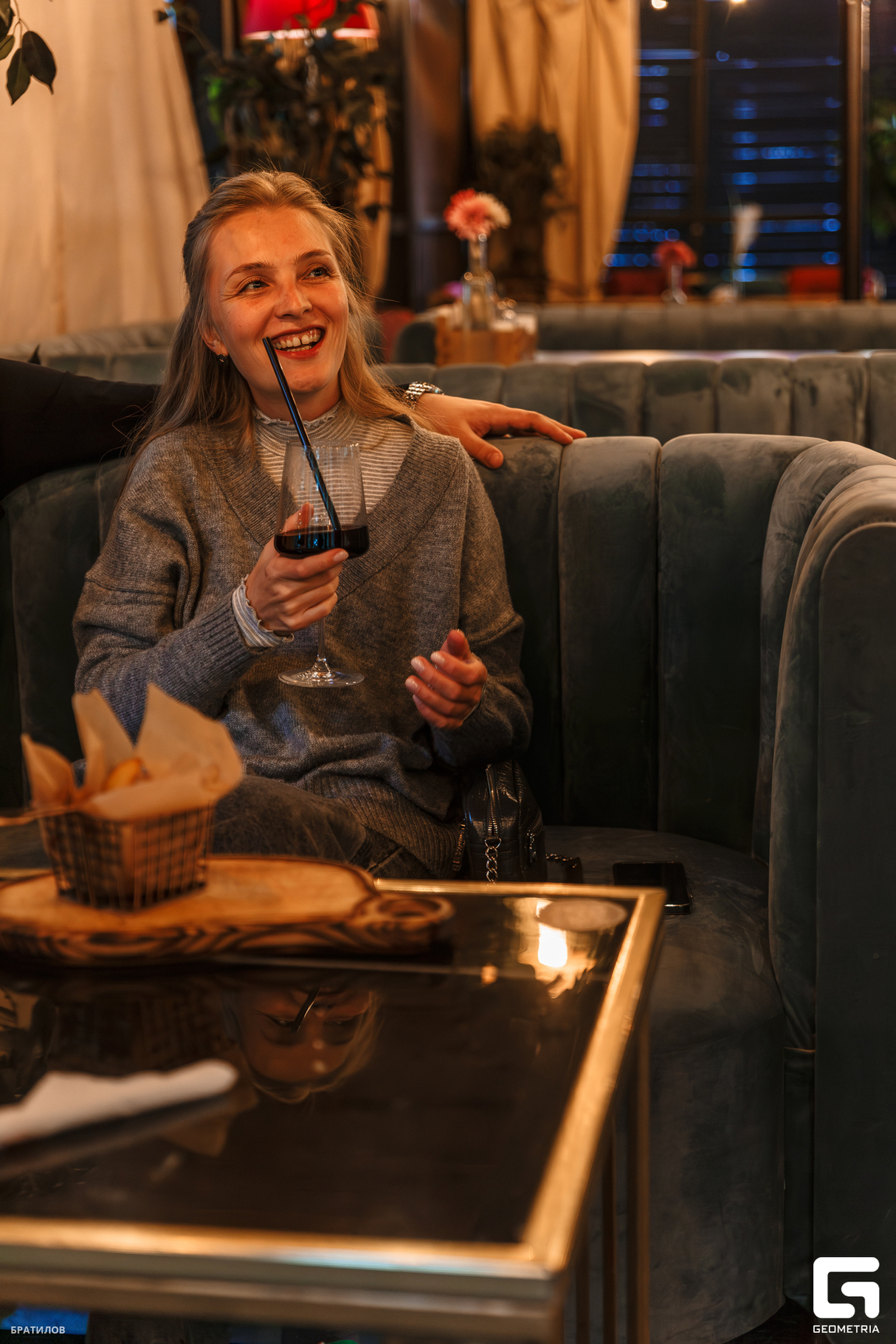 Суббота в баре Haze Bar 13