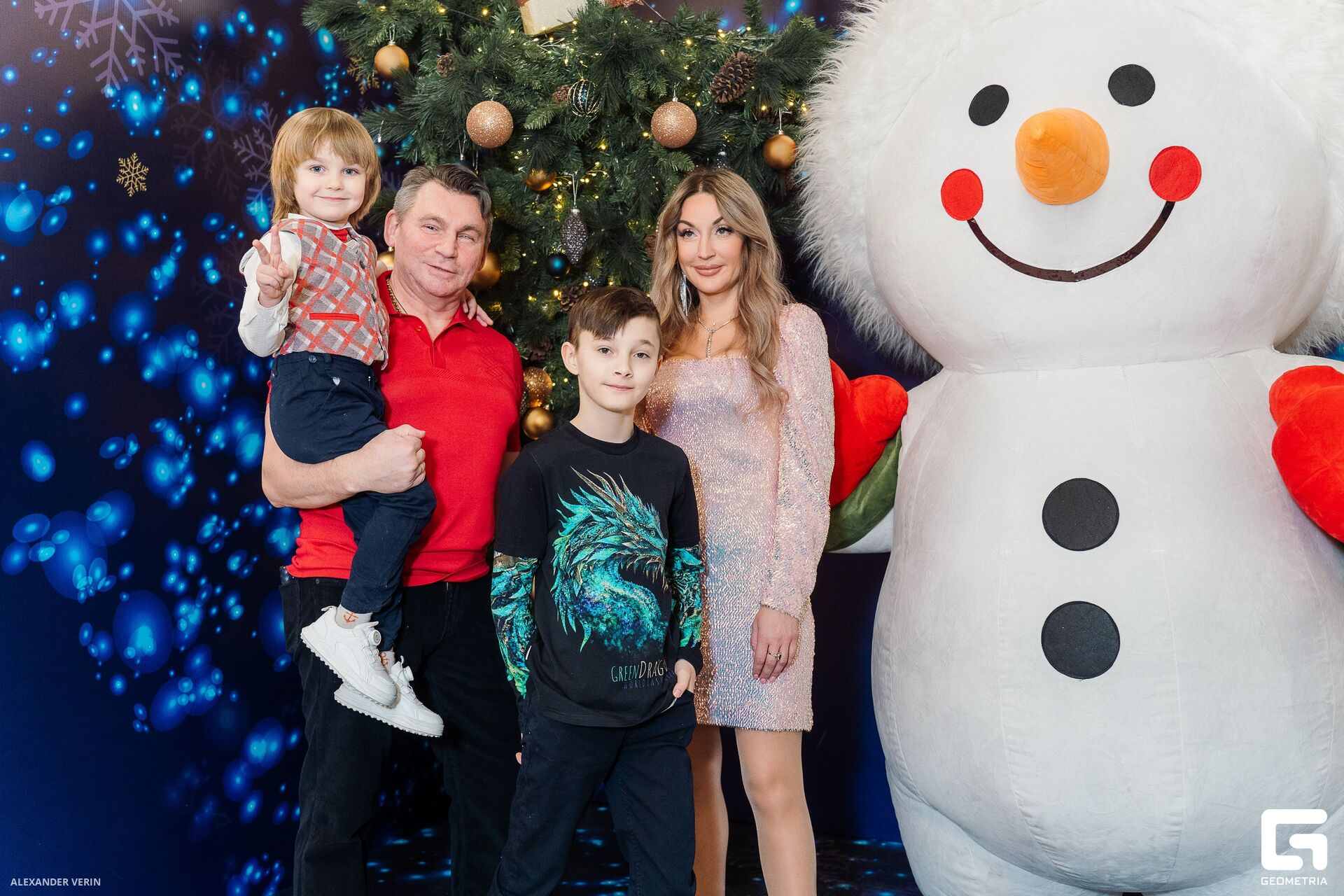 120 20240101 AV106702.jpg