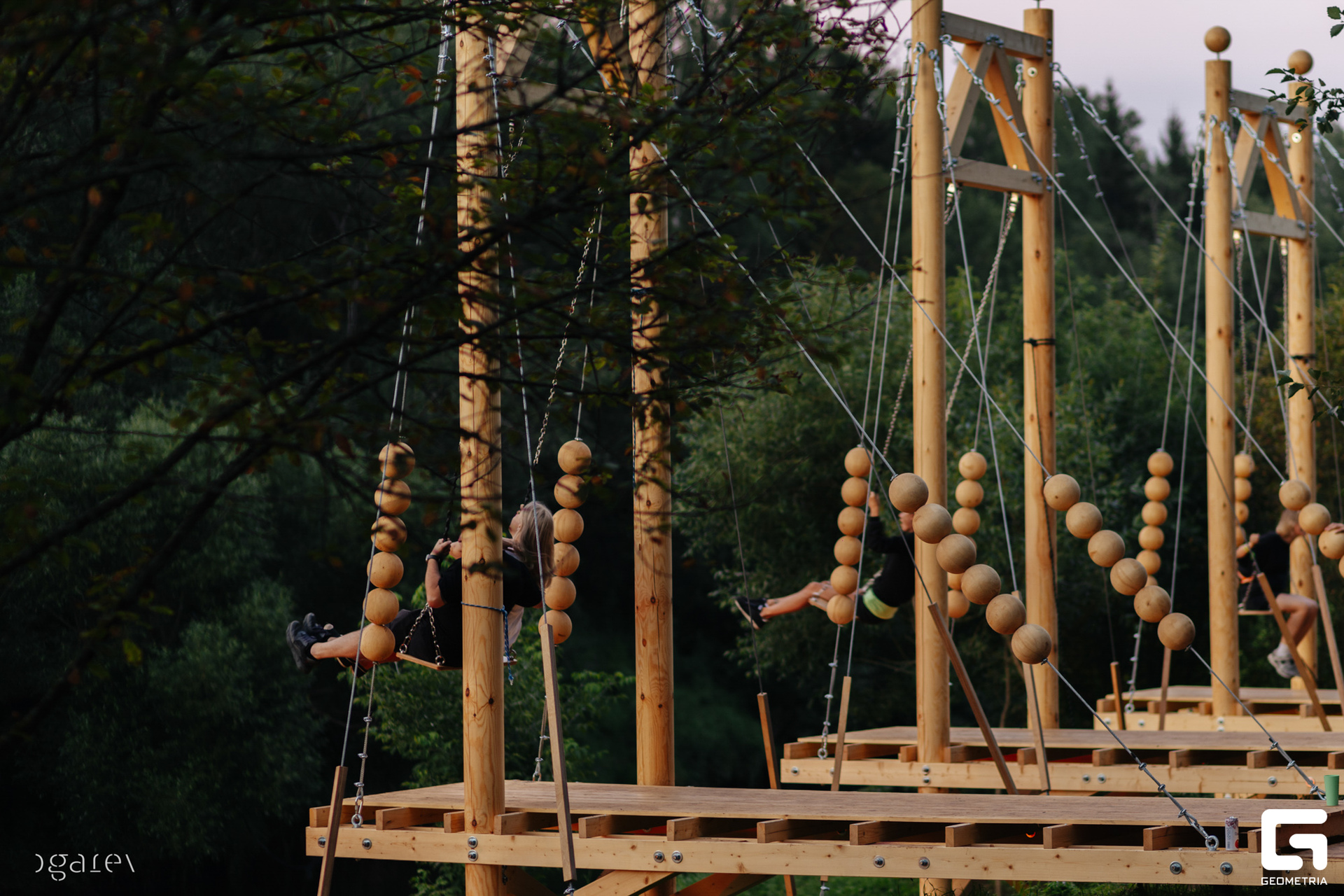 OUTLINE 2024-427-187.jpg