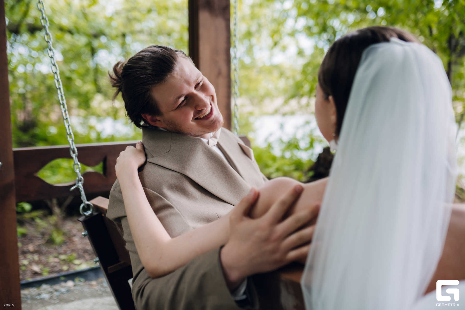 040-16-39-28-20-05-25- Zorin.jpg