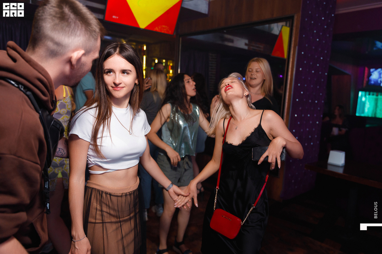Friday party 30