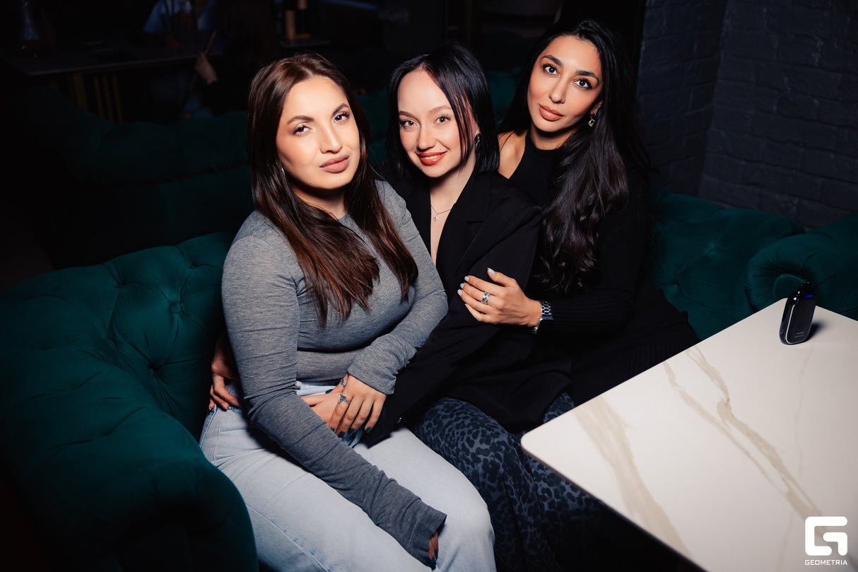 Saturday party 11