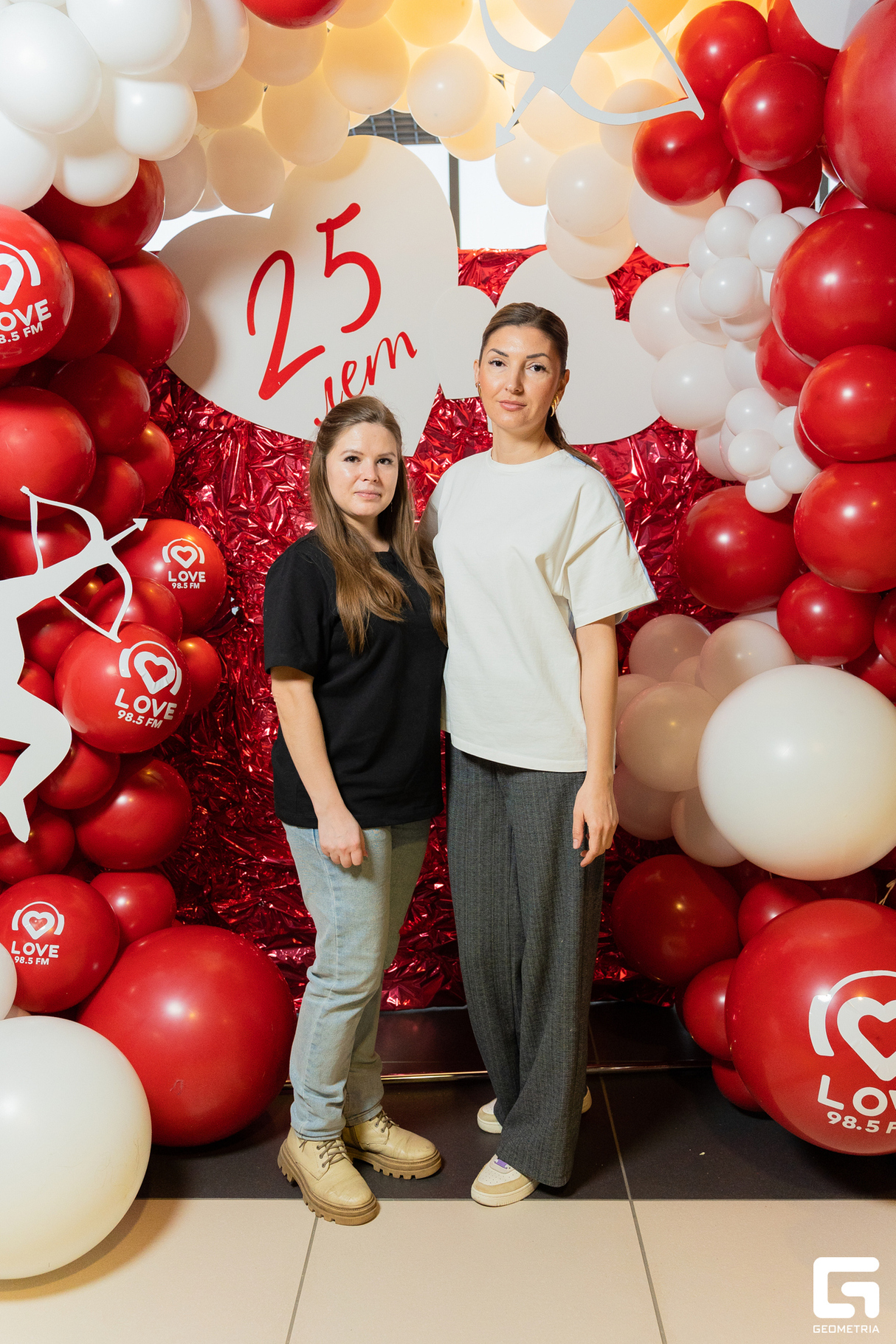 Фотозона Big Love Show 2025 в честь 25-ти летия  LOVE RADIO 24