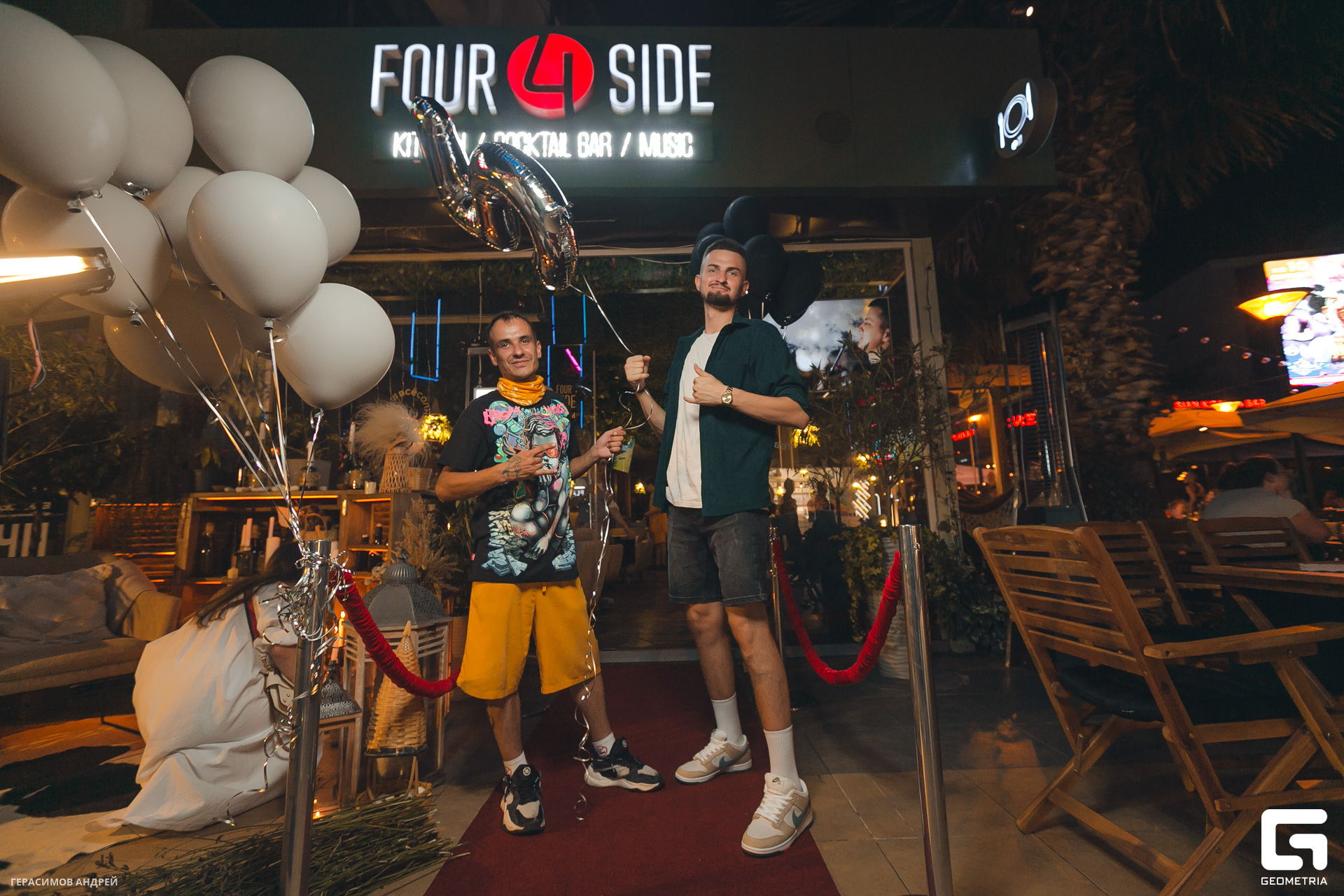 012 Four4side 16.08.jpg