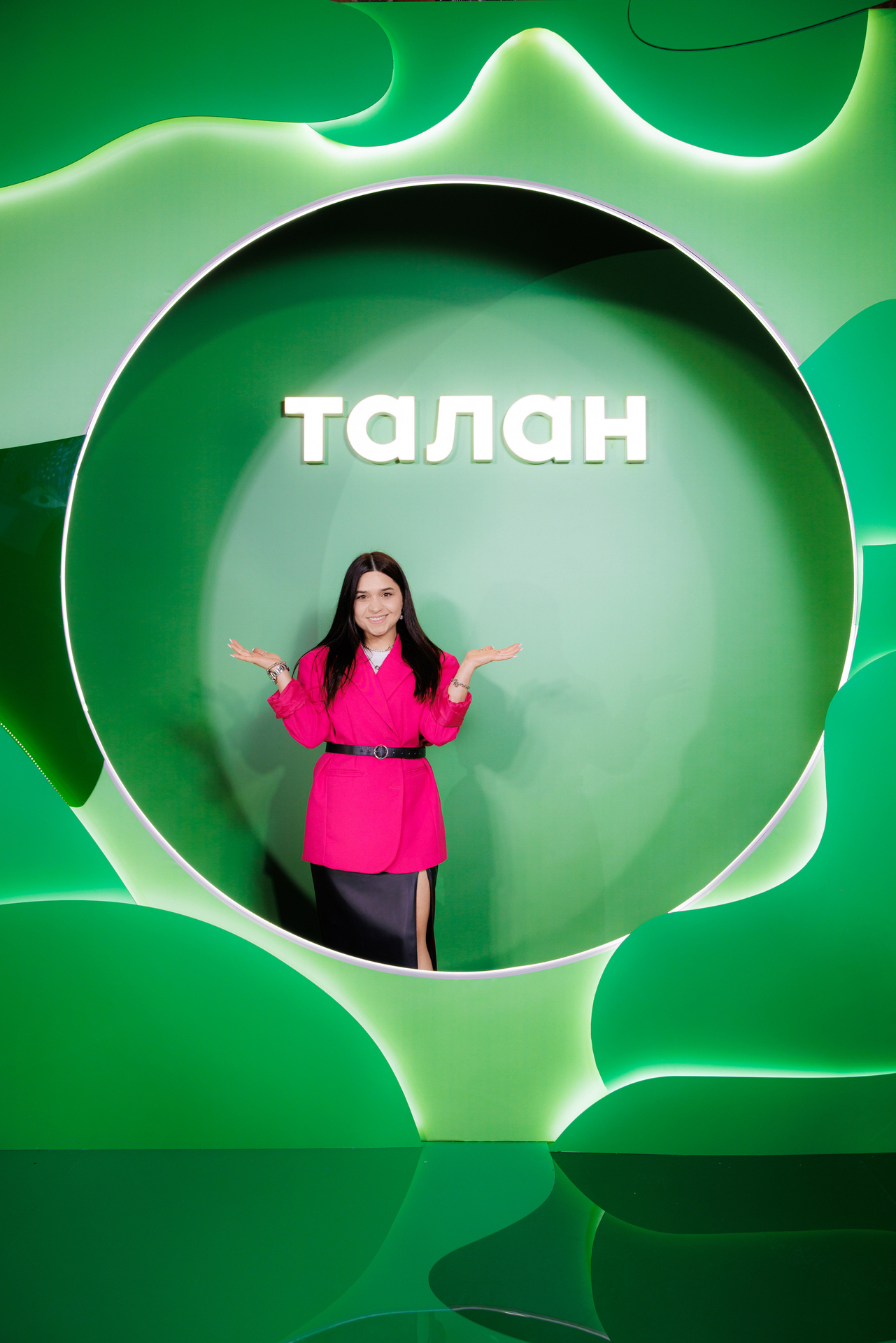 090-220425-0255 mikhailov-2560.jpg