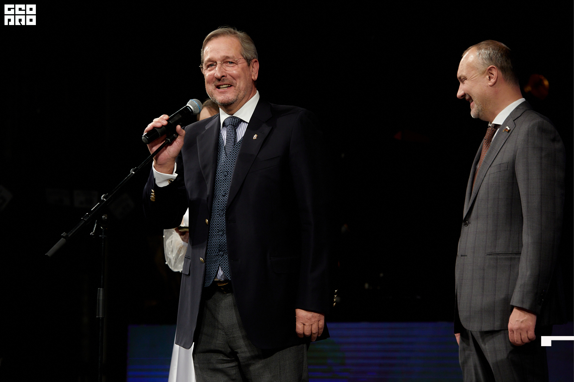 342_21-12-09 ISAEVA KASHIN SHVETS.jpg