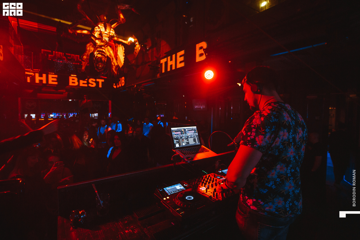 HEAVY GROOVES 18